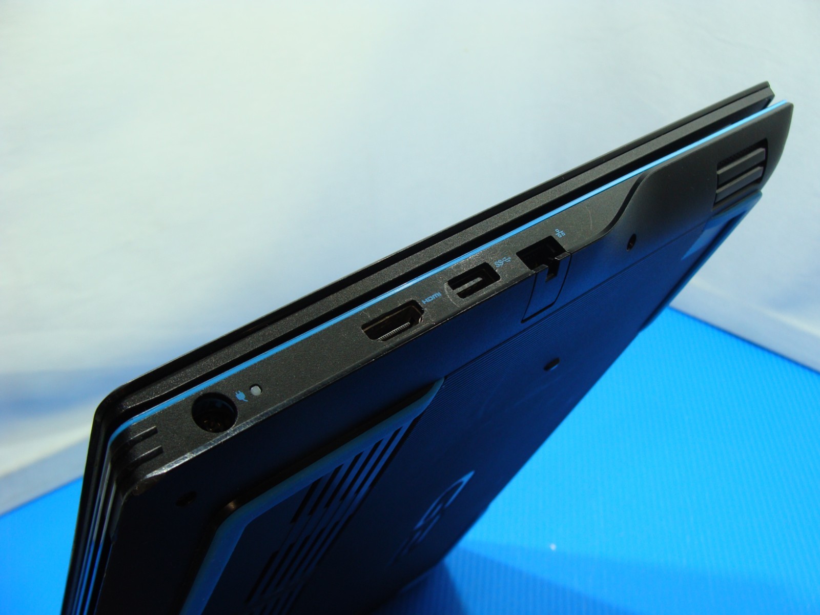 Dell G3 3500 15.6″FHD 120hz i5-10300H 2.5Gh 8Gb 256GB GTX 1650 4GB Win 11 Home