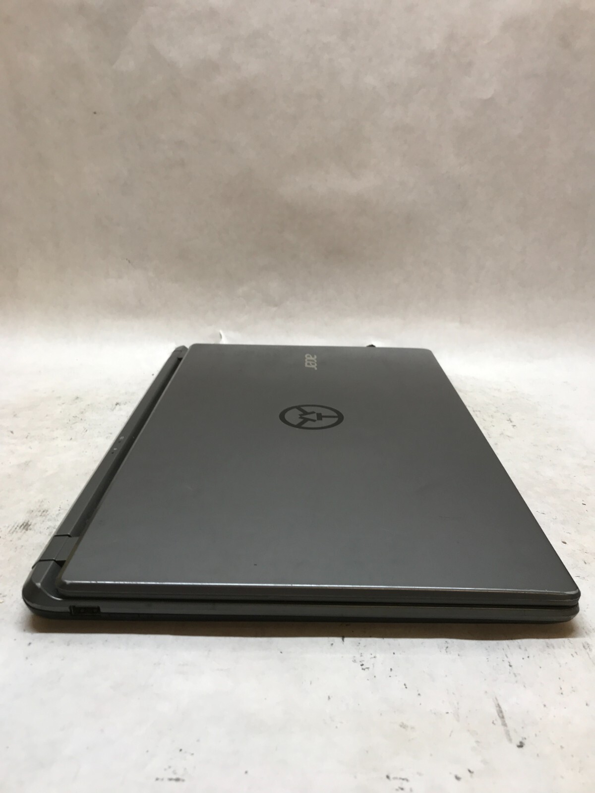 Acer Aspire V5-552P 15″ Laptop AMD A10-5757M 2.5GHz 6GB RAM NO HDD/OS Cracked DW