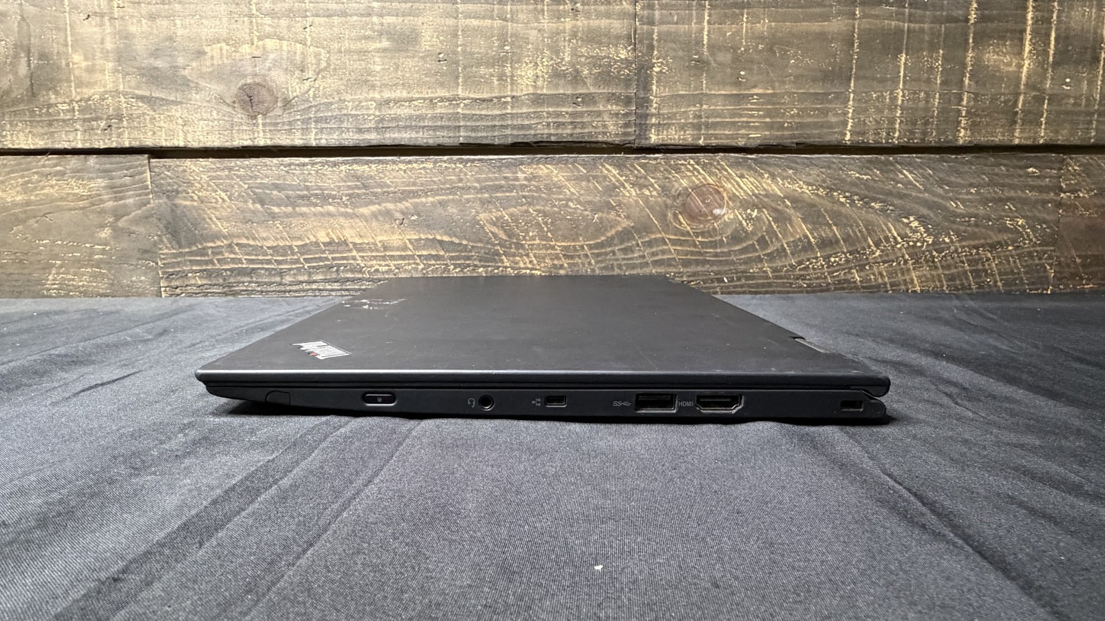 Lenovo ThinkPad X1 Yoga 2nd Gen Core i7-7500U 8GB RAM 180GB SSD No OS