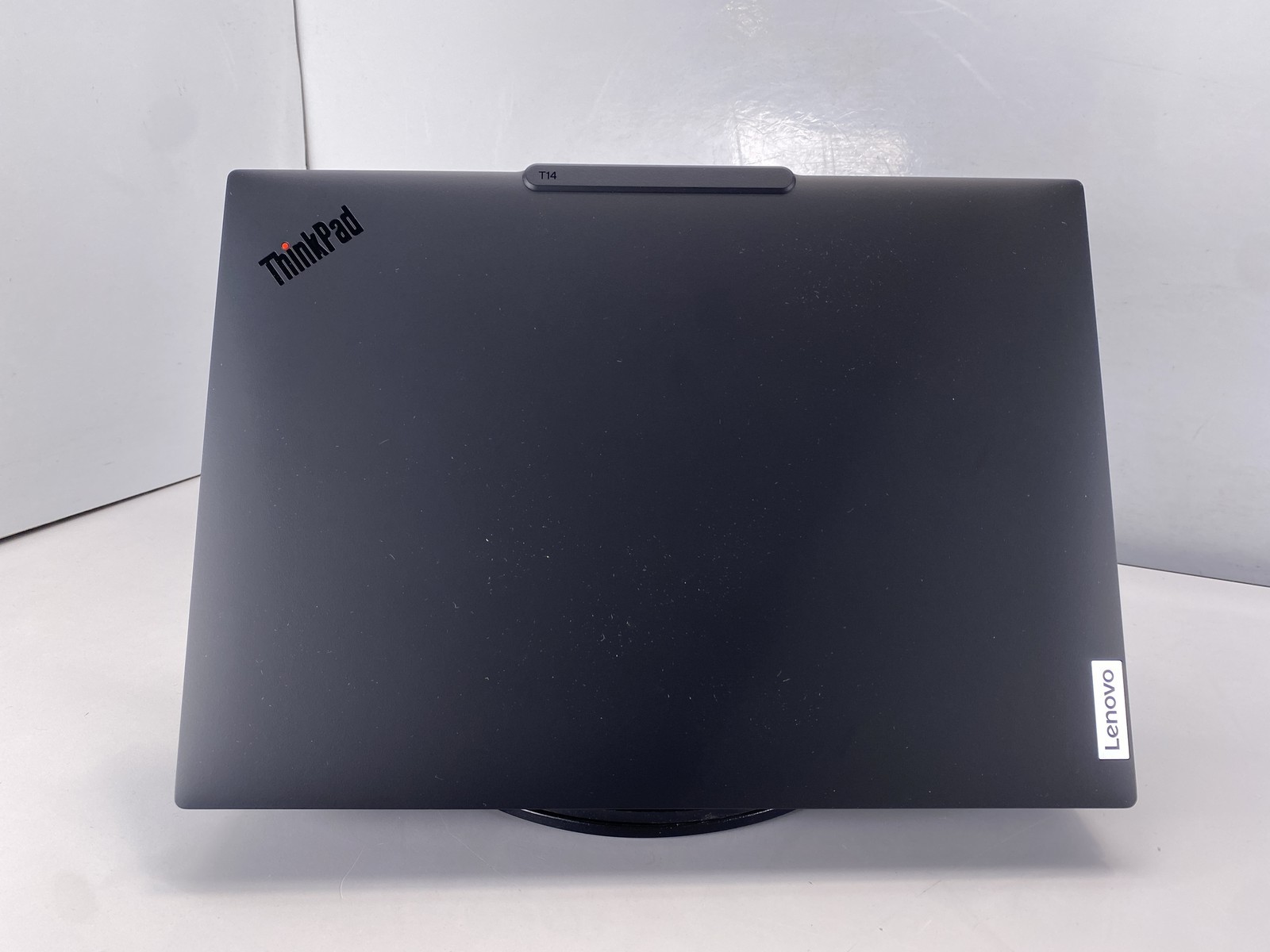 Lenovo Laptop ThinkPad T14 Gen 5 14″ AMD Ryzen 7 Pro 8840U 512GB- Gray