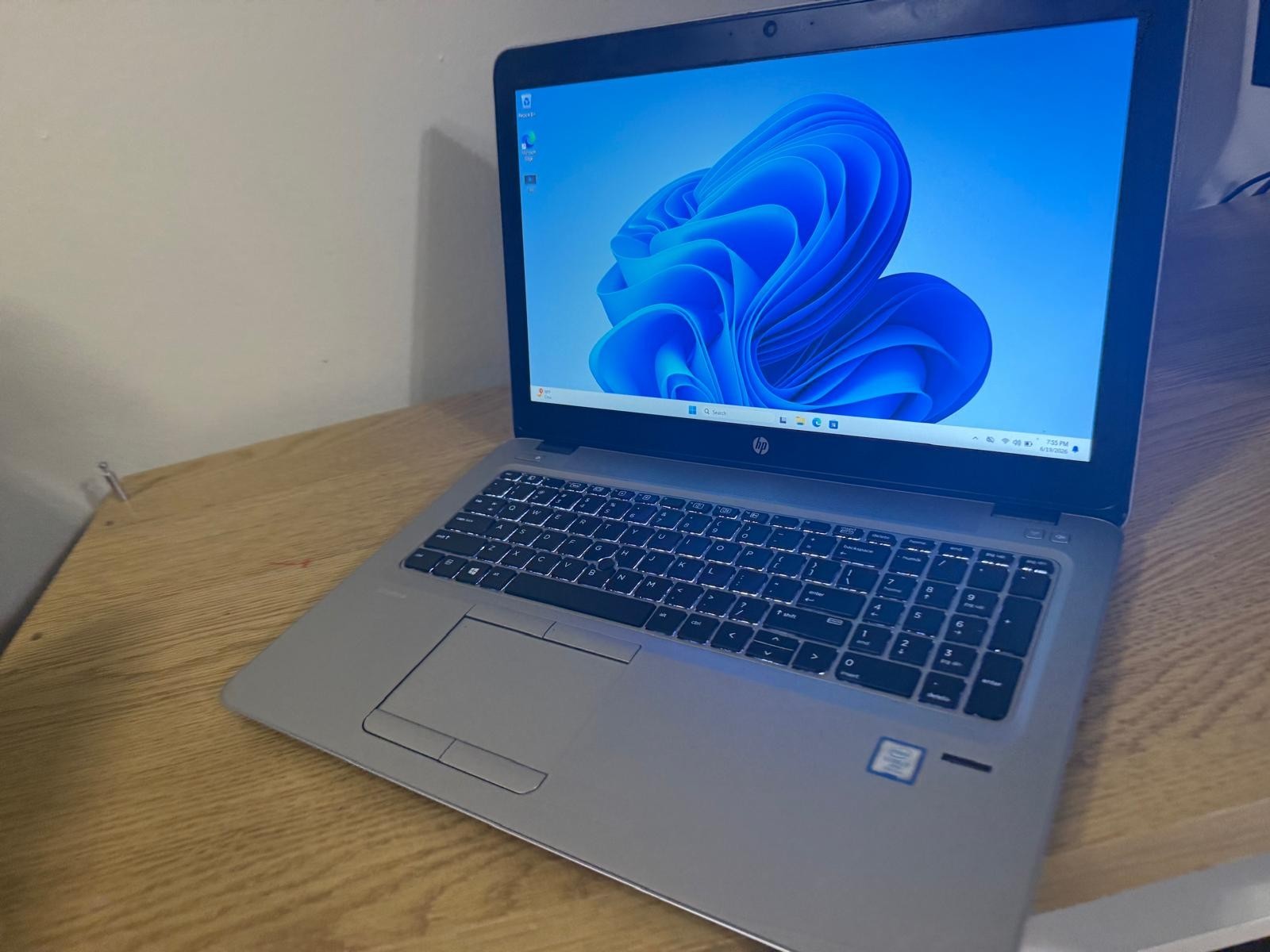 HP EliteBook 850 G4 Core i7-7600U 2.90GHz 8GB RAM 128GB WINDOWS 11 PRO, WEBCAM
