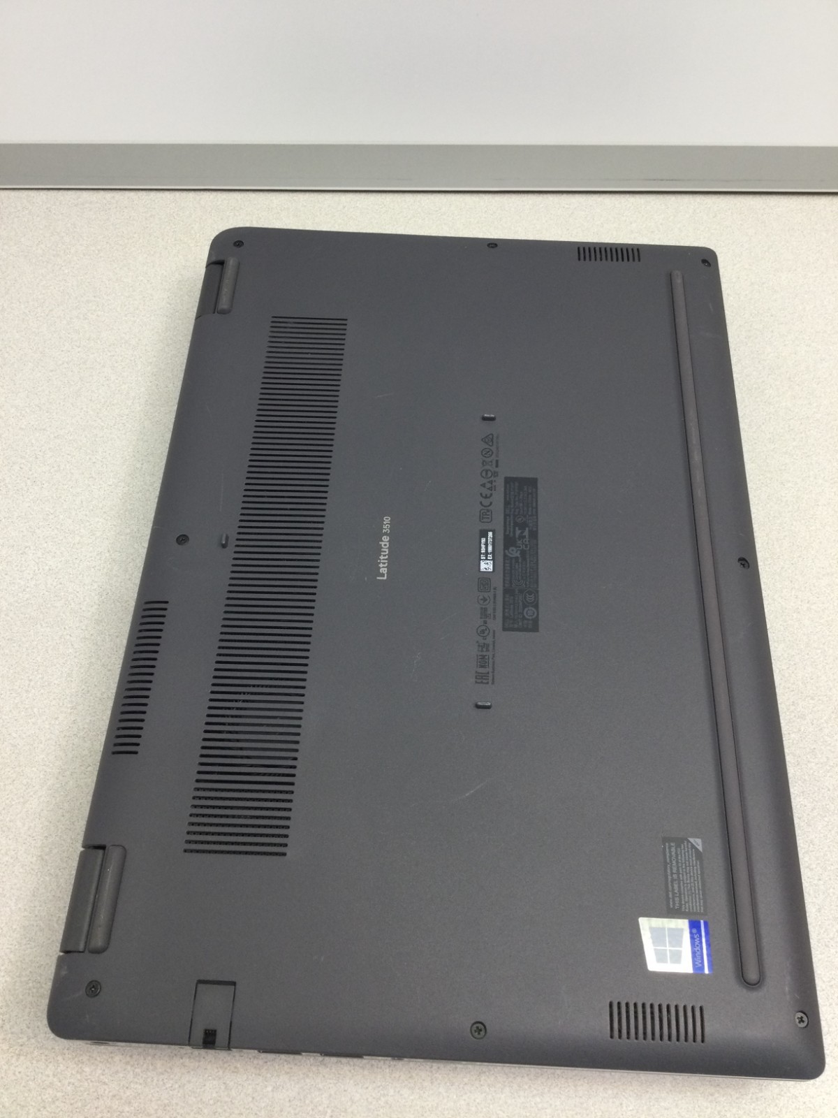 Dell Latitude 3510 15.6″intel core i5-10210U 1.60GHz 8GB RAM 128GB SSD W11P