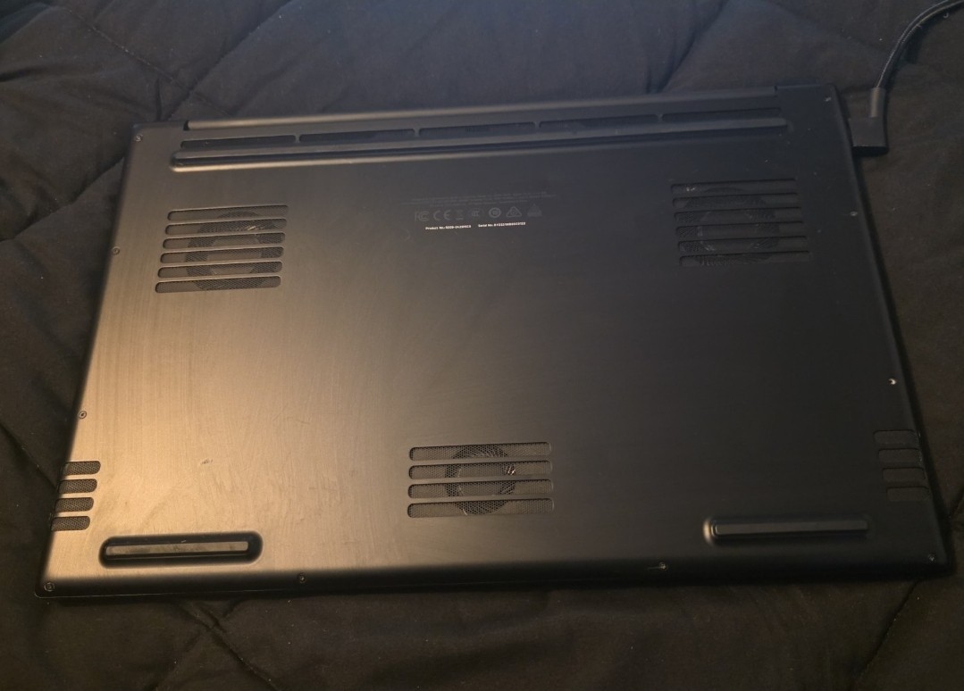Razer Blade 17.3″ FHD (1TB SSD, Intel Core i7 12th Gen., 4.80 GHz, 32GB) Laptop