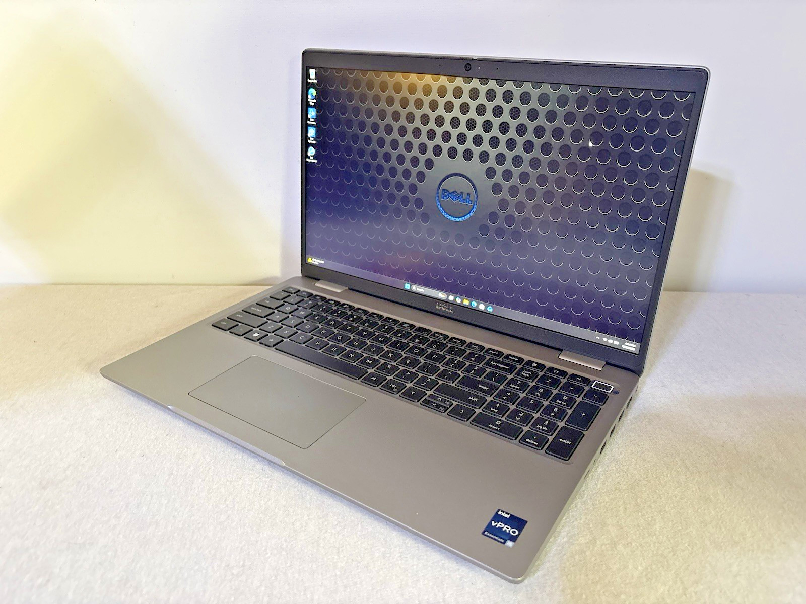 Dell Precision 3580 | CORE i5-1340P @ 1.90GHZ | 512GB SSD | 8GB RAM | Win 11 Pro