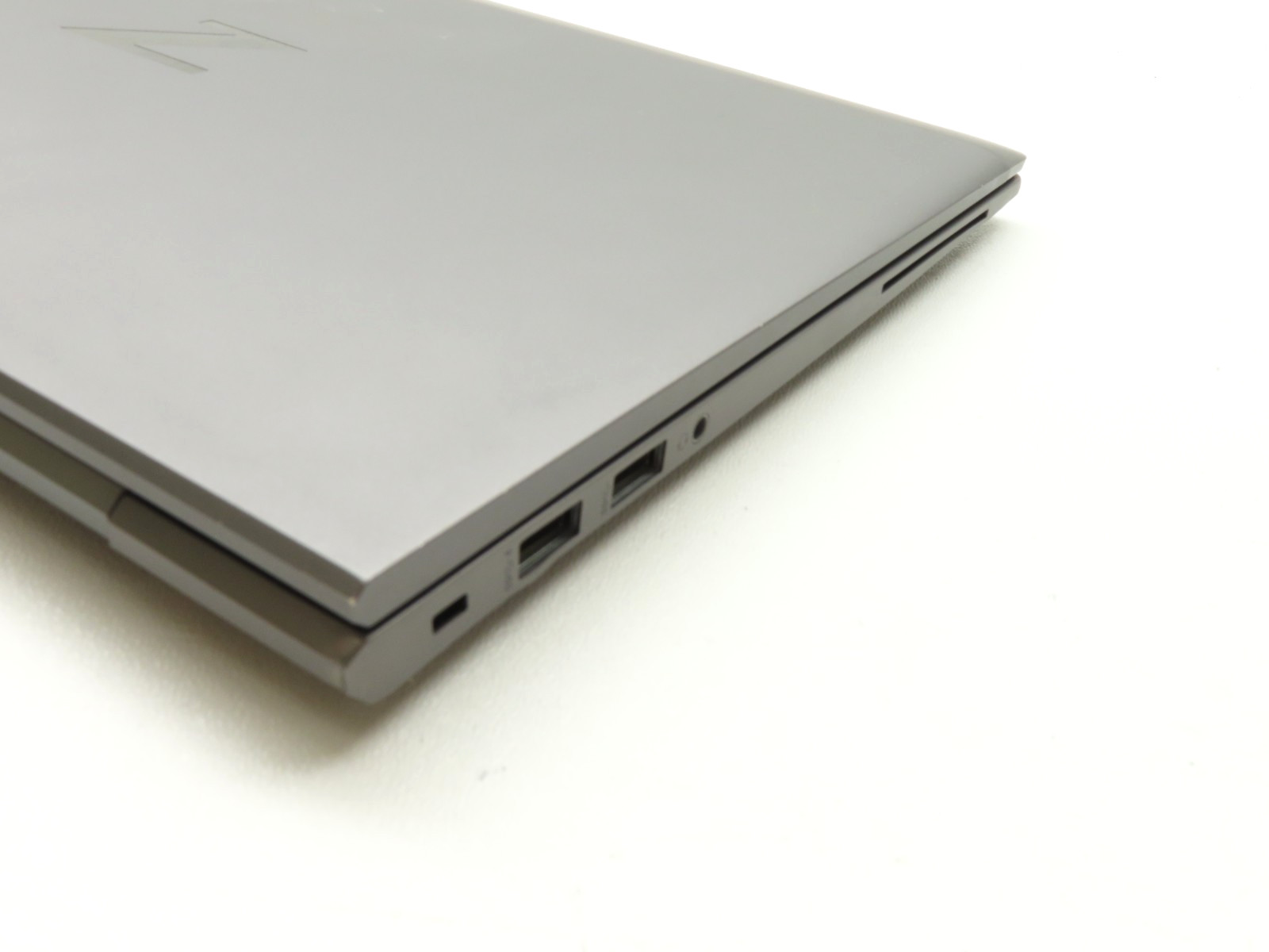 HP ZBook Firefly 14 G7 14″ Intel Core i5-10210U 1.6GHz 16GB RAM 256GB SSD
