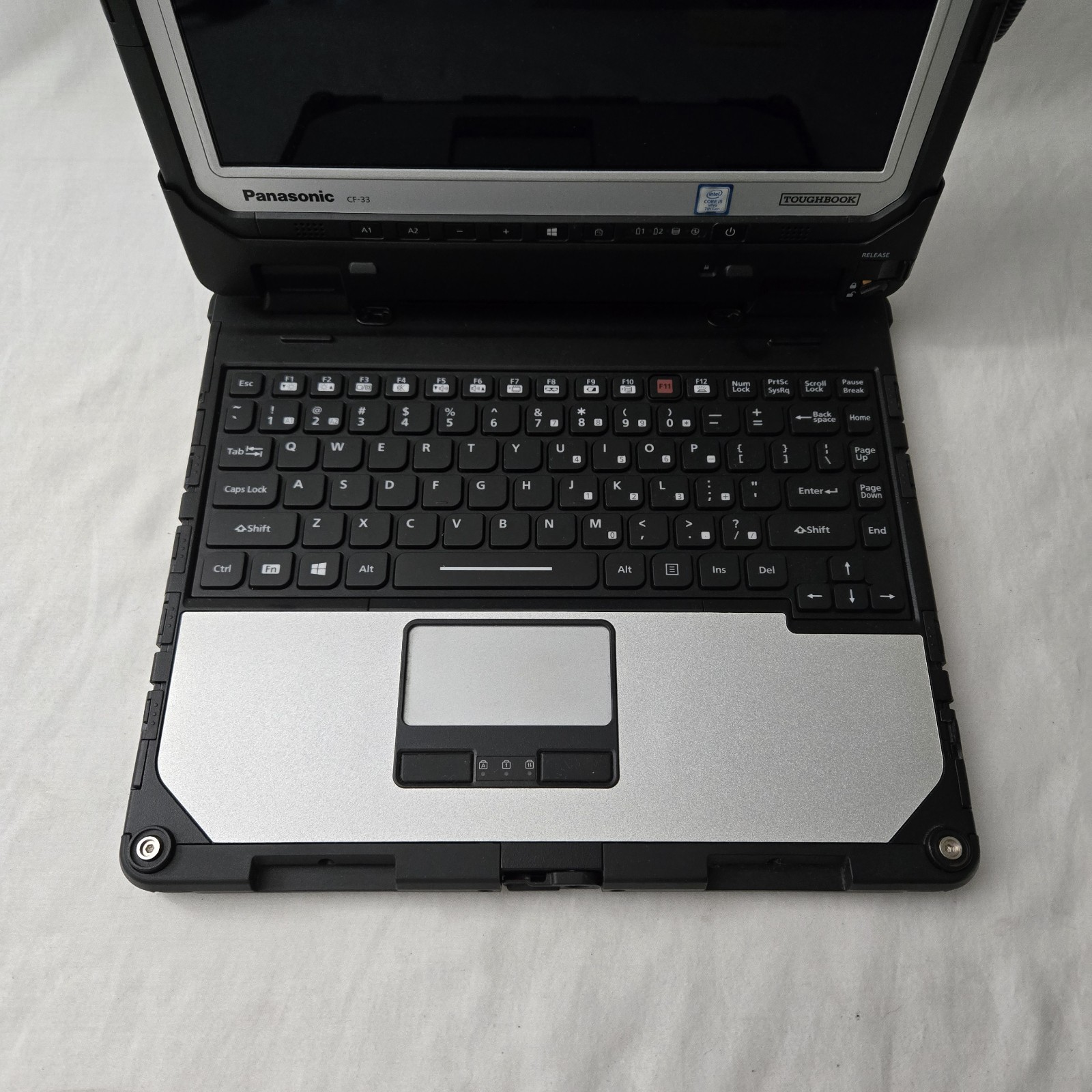 Panasonic Toughbook CF-33 i5-7300U 2.60GHz 256GB SSD 8GB Ram 4G – GPS – Grade B+