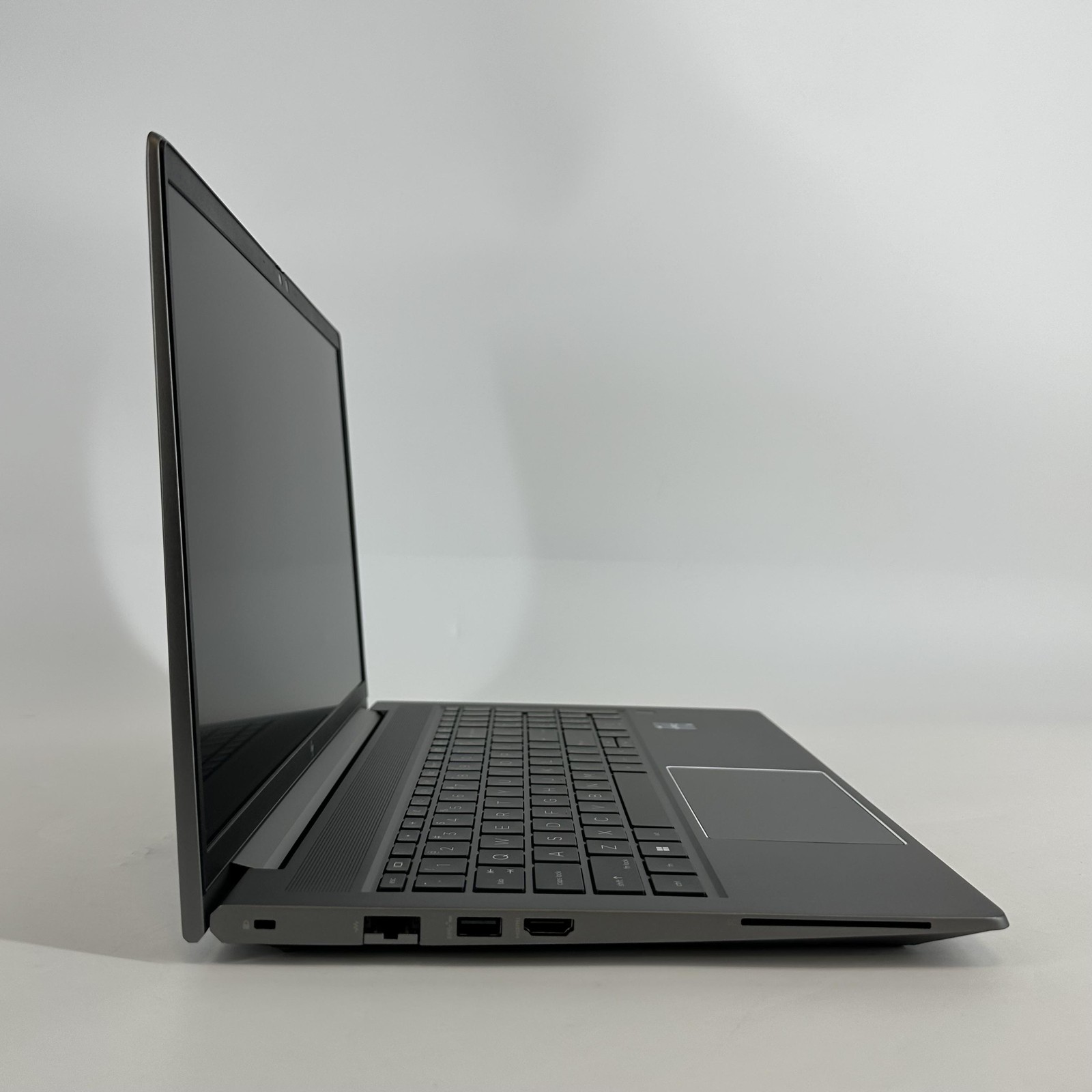 HP ZBook Power 15 G9 Gray FHD 2.4 GHz i7-12800H 32GB 1TB SSD NVIDIA RTX A2000
