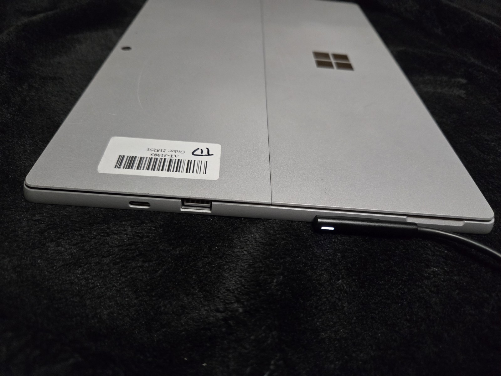Microsoft Surface Pro 7 12″ i5 1.1GHz 8G 128G 👐🏾READ DETAILS👈🏾