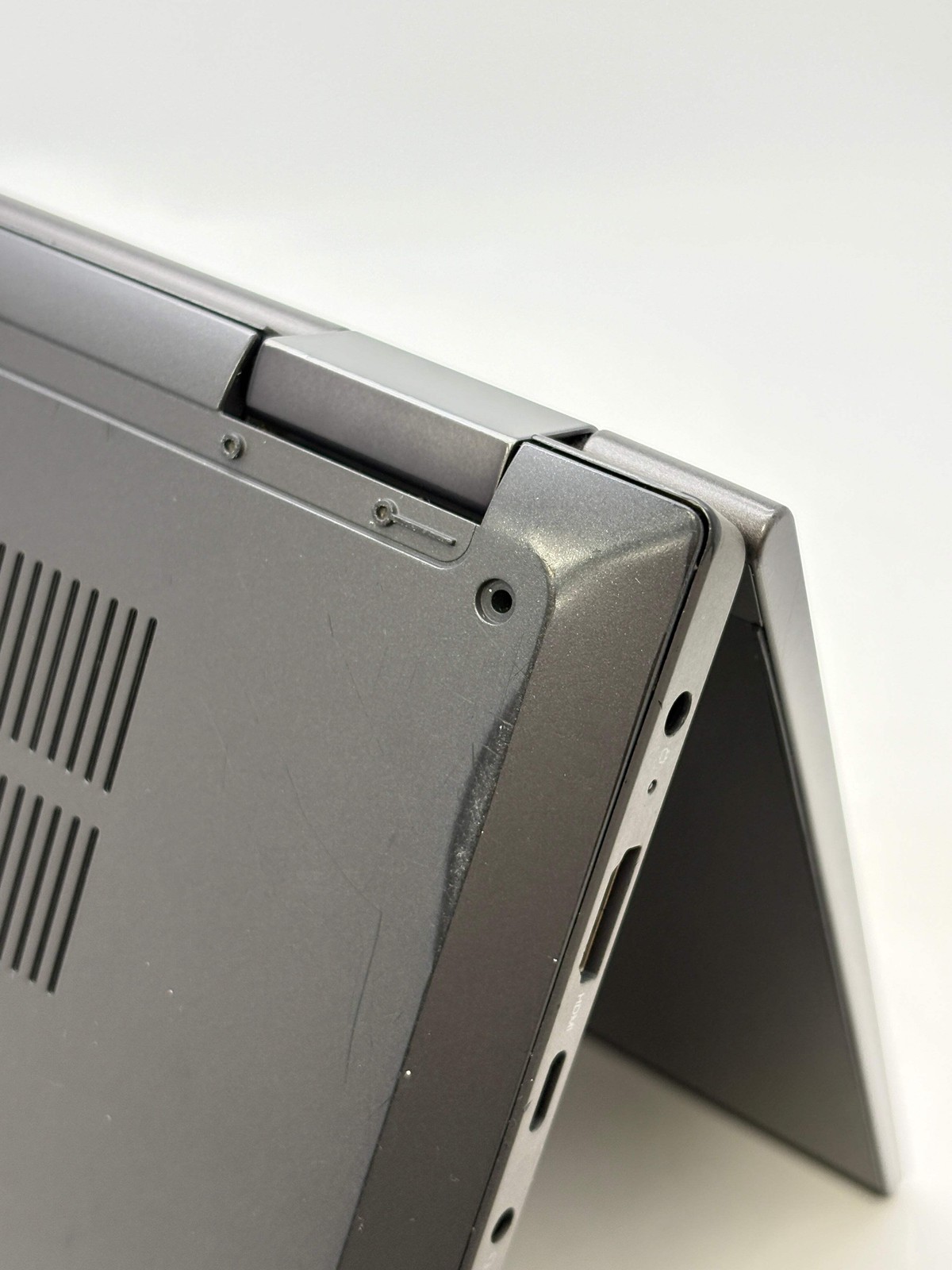 Lenovo IdeaPad Flex 5 14IIL05 14″ Core i5-1035G1 8GB RAM 256GB SSD Gray