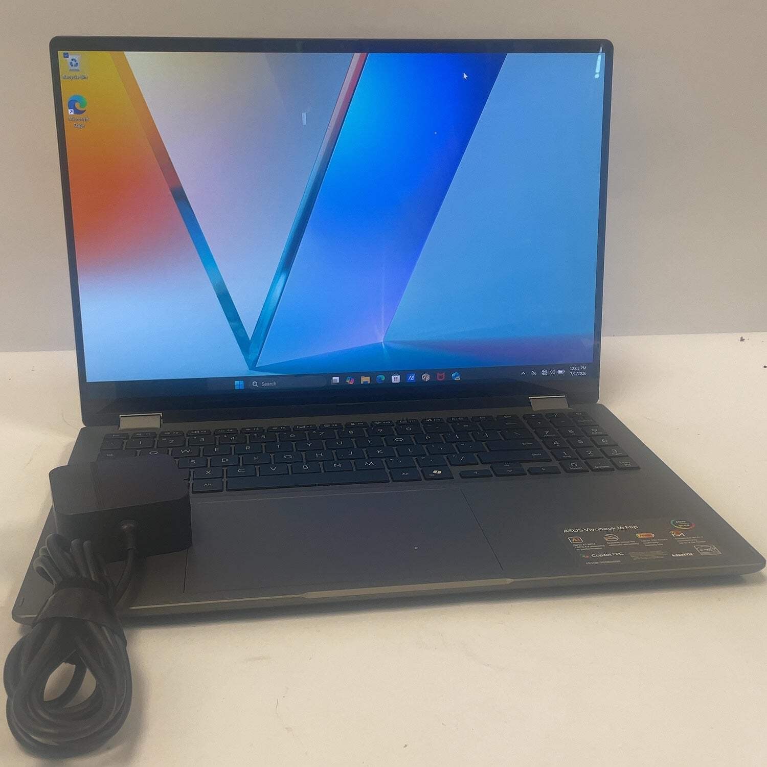 Asus Vivobook 16 Flip TP3607S 16″ Ultra 7 256v 2.2GHz 16GB RAM 512GB SSD