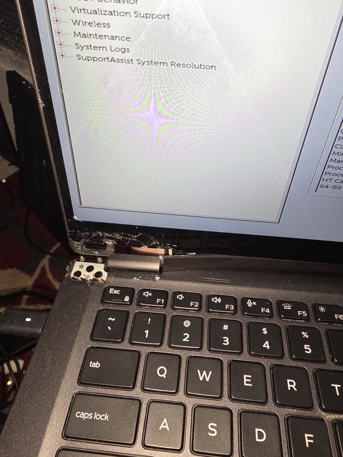 Dell Latitude 5300 2-in-1 Intel Core i5-8365u,4GB RAM NO SSD. BROKEN SCREEN