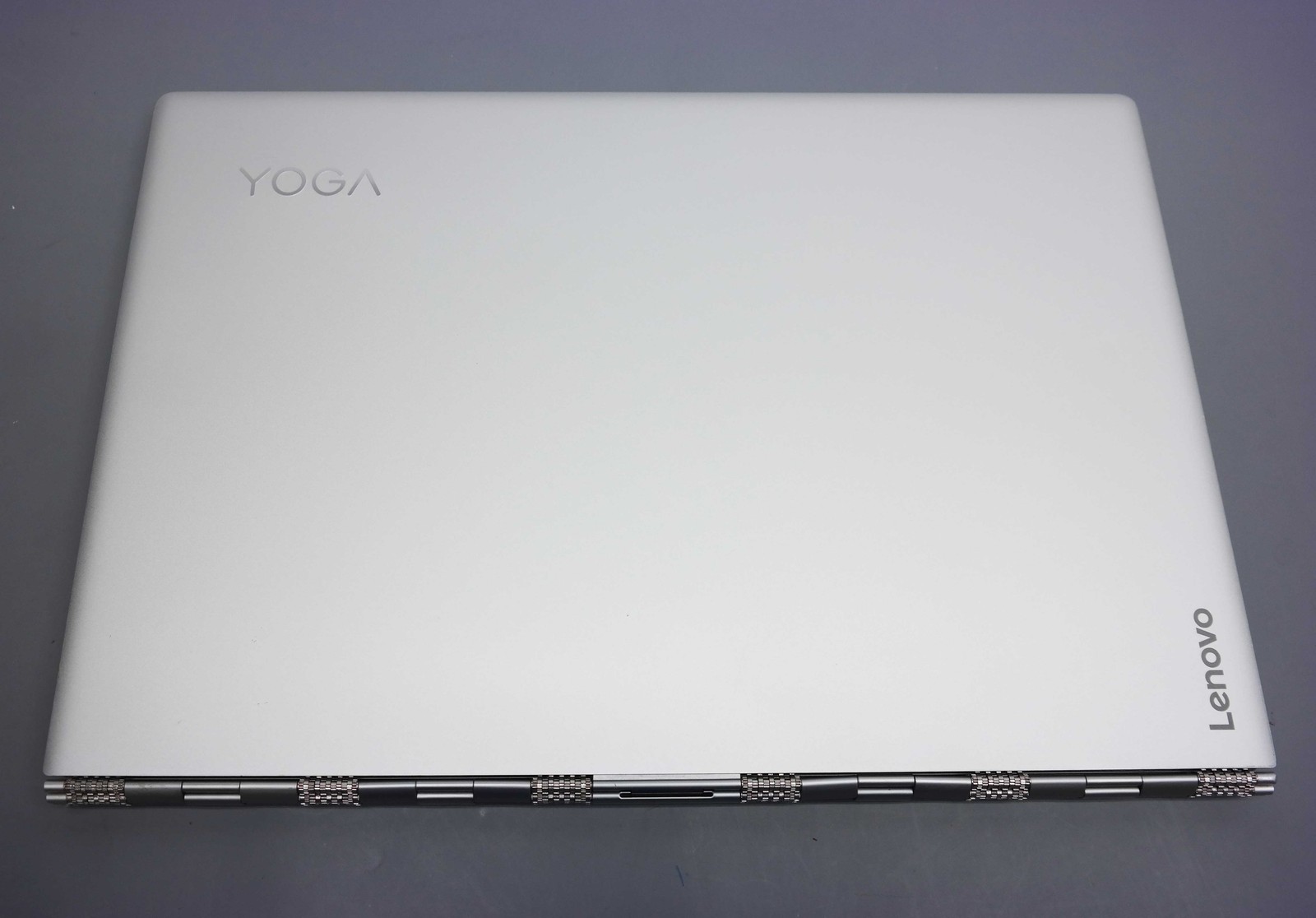 Lenovo Yoga 910-13IKB 13.3″ Core i7-7500U 8GB 256GB SSD