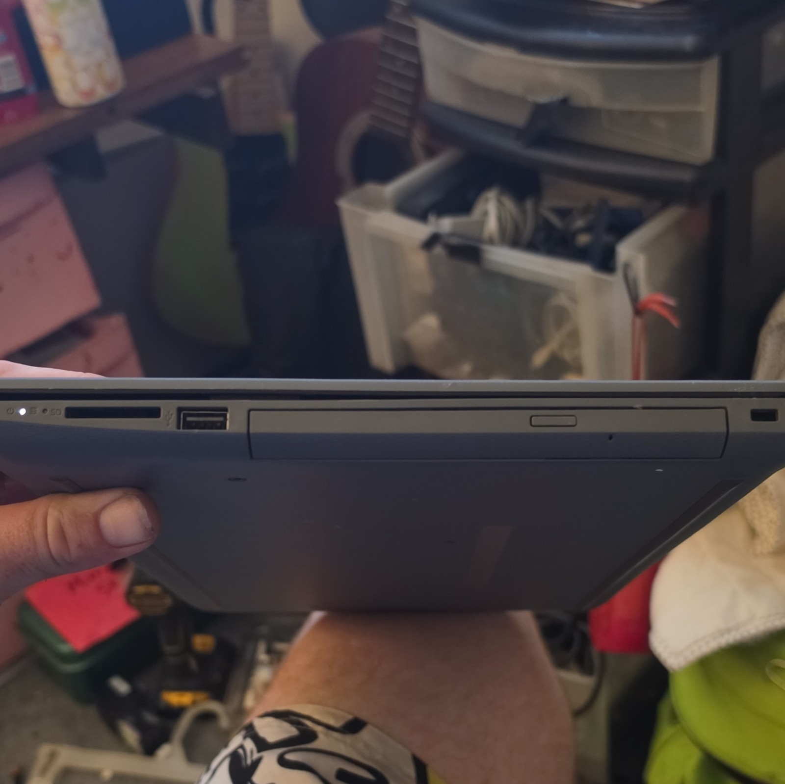 HP 15-da0xxx 15.6in Touchscreen i3 7th Gen 4GB 500GB HDD Win10 Black
