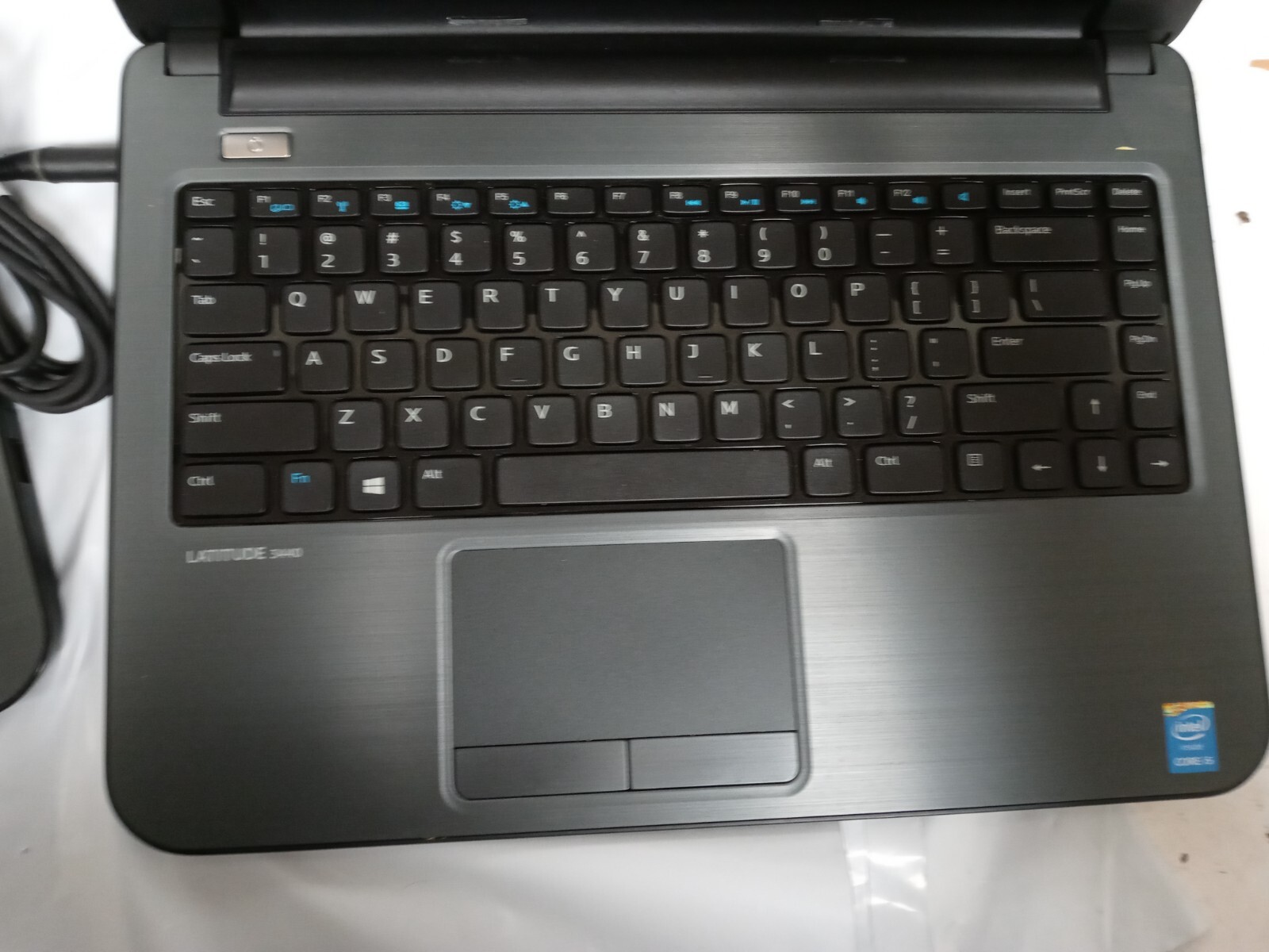 DELL LATITUDE 3440 CORE I5-4210U @ 1.70GHz 4GB RAM NO HDD/OS LOT OF 2