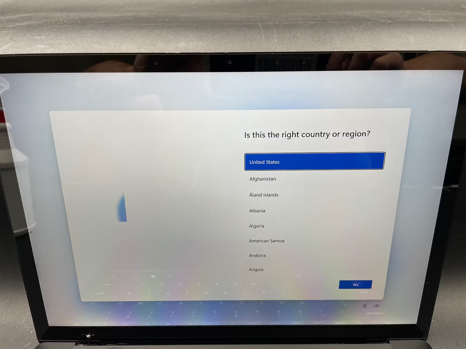 Microsoft Surface Laptop 4 Used 13.5″ (i7-1185G7-16GB-256GB NVMe)