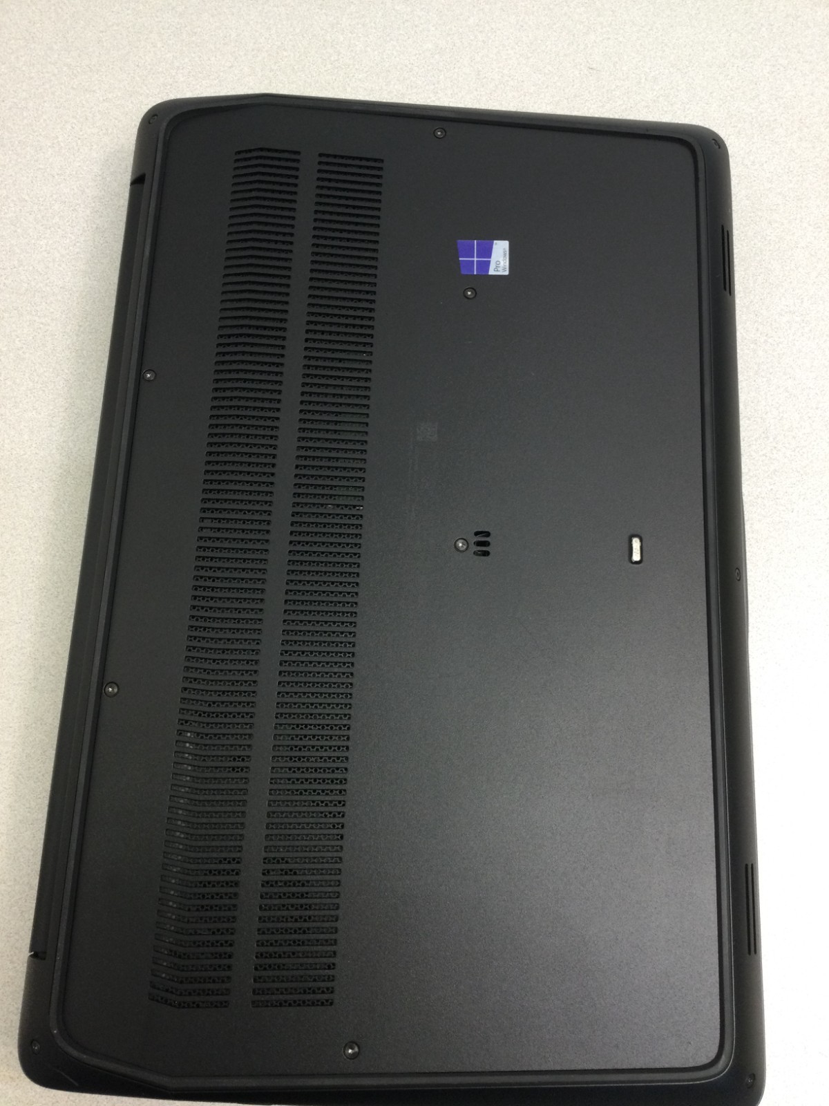 HP ZBook 17 G3 core i7 6th gen 2.60ghz 128GB SSD 12GB RAM 17.3” WIN 11 PRO