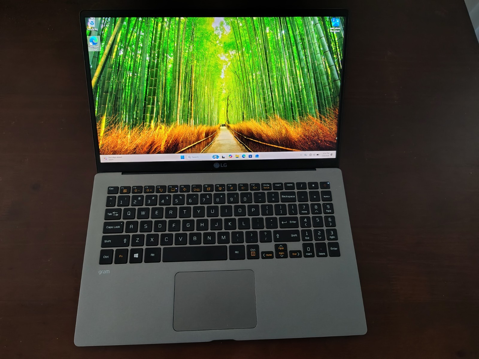 LG Gram 15″ IPS FHD 16GB 512GB i5-1135G7 Two M.2 Slots Win11 Home 2.5lbs 15Z95N