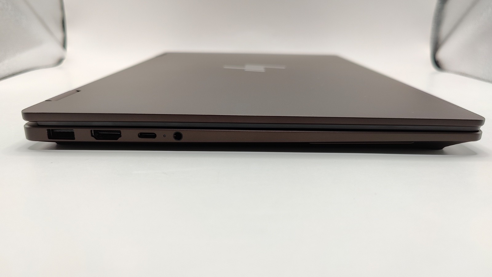 HP OMNIBOOK X 14″ OLED TouchScreen/512GB/16GB/AMD Ryzen AI 5 430/FREE SHIPPING!