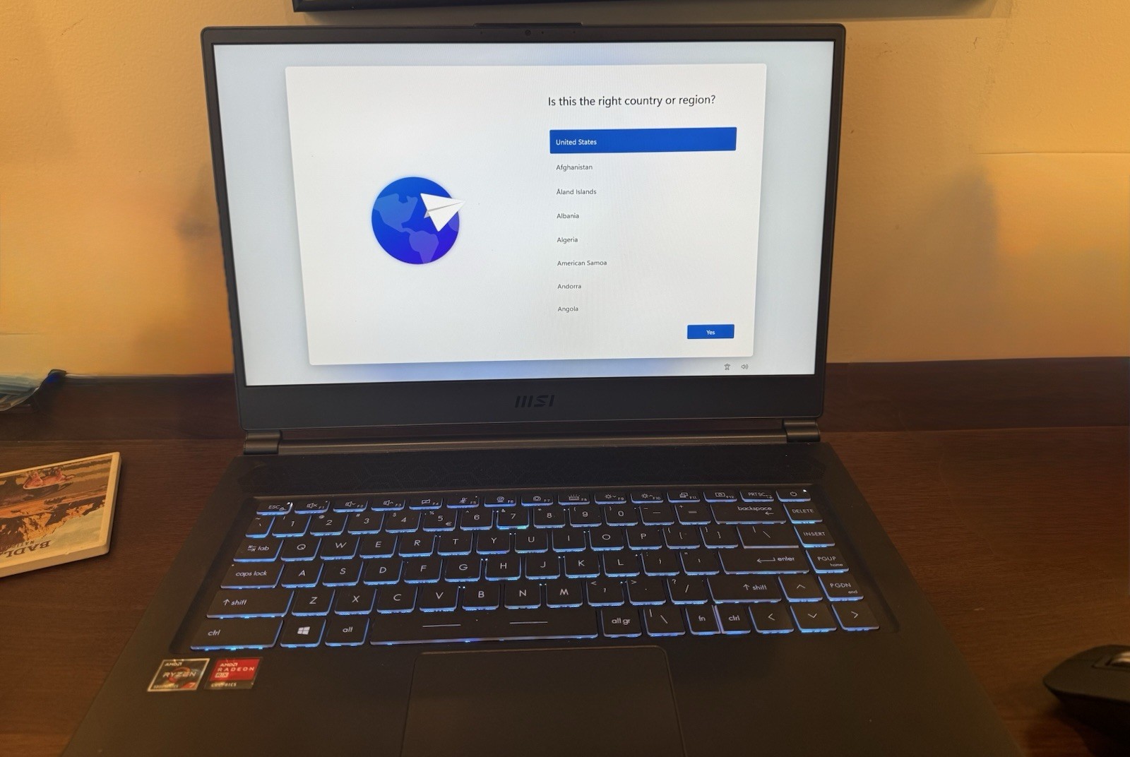MSI Delta 15 A5EFK 15.6″ Gaming Ryzen 7 16GB 1TB SSD RX 6700M W11 Gray