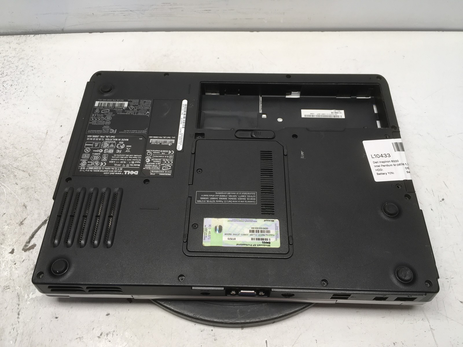 Dell Inspiron 6000 Intel Pentium M 06D8 1.7GHz 2 GB NO HDD No Batt