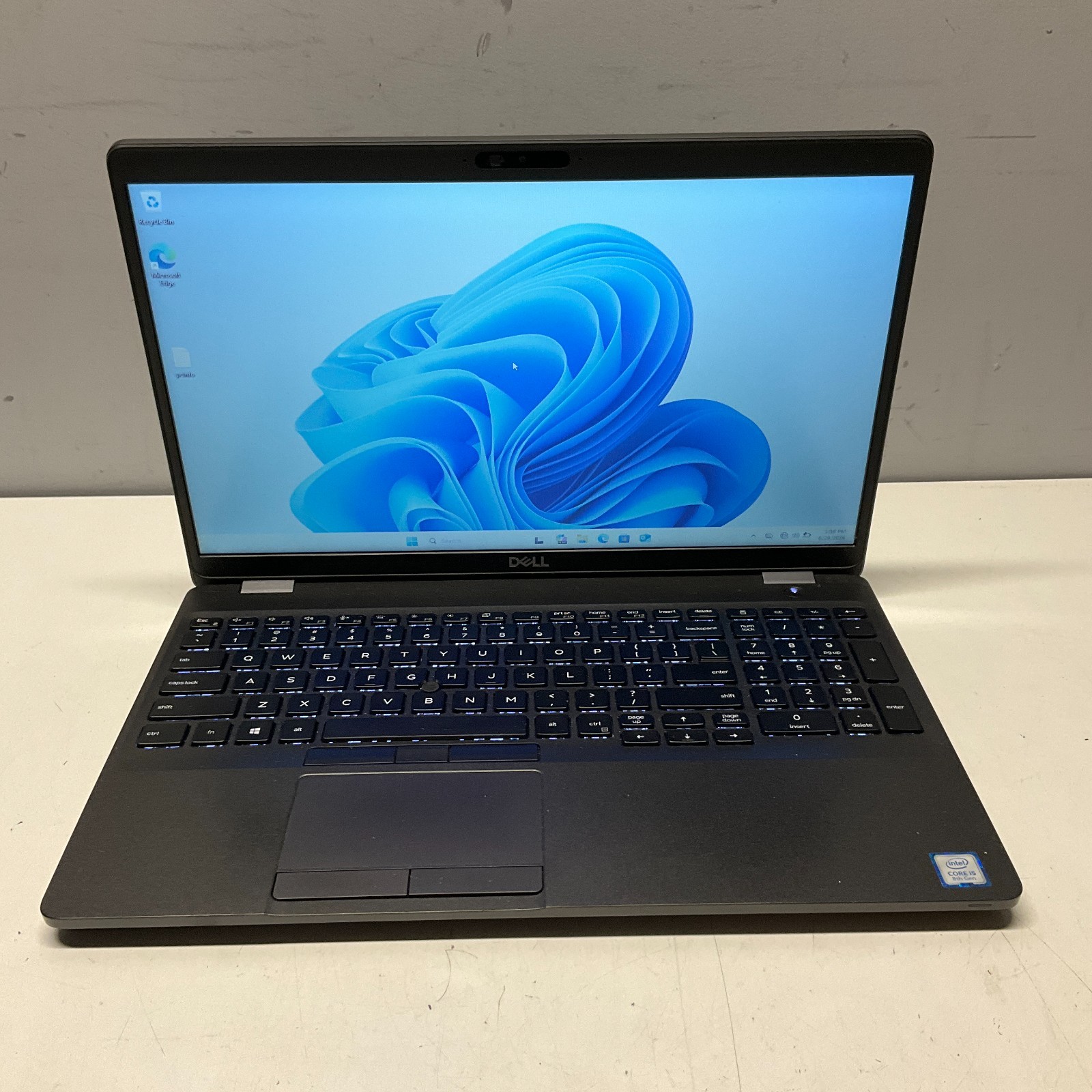 Dell Latitude 5500 Intel Core i5-8265U 1.60GHz 256GB 8GB Windows 11 Pro Laptop