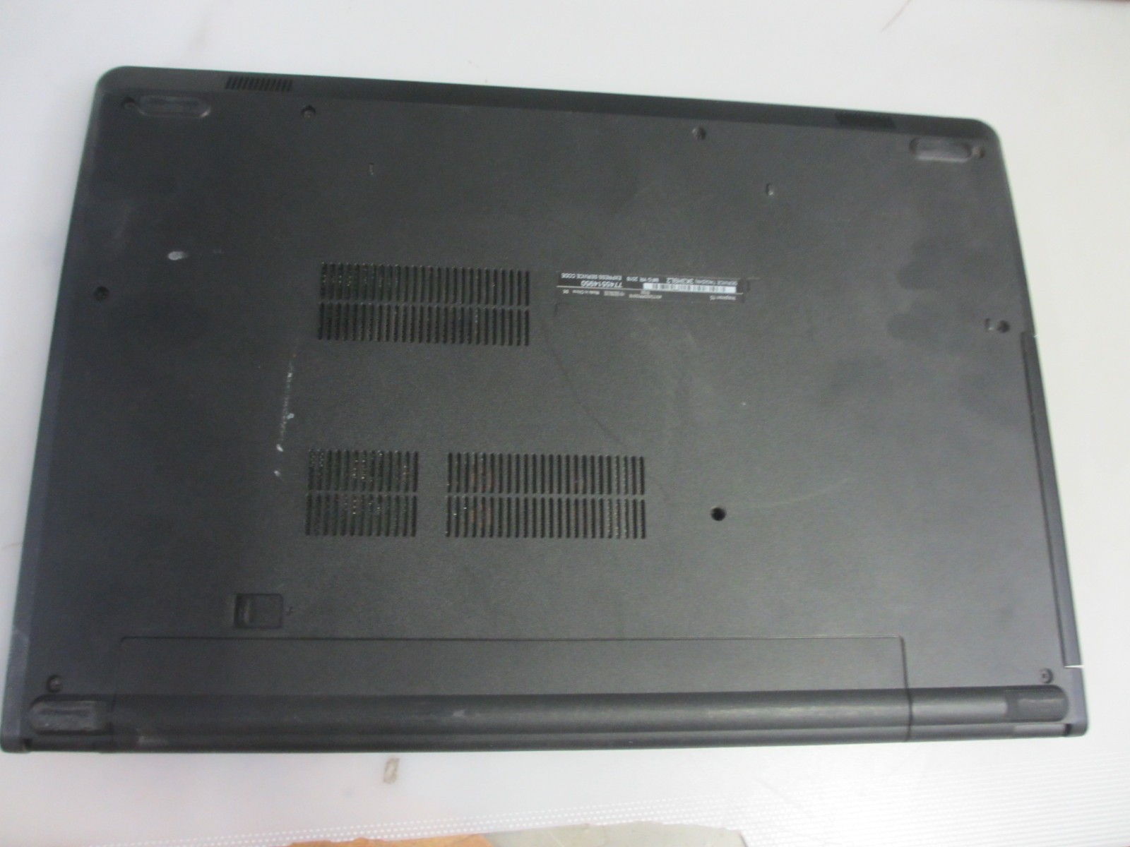Dell Inspiron 15 3565 AMD A6-9200/4GB RAM/500GB Laptop + AC BAD BTRY NO OS