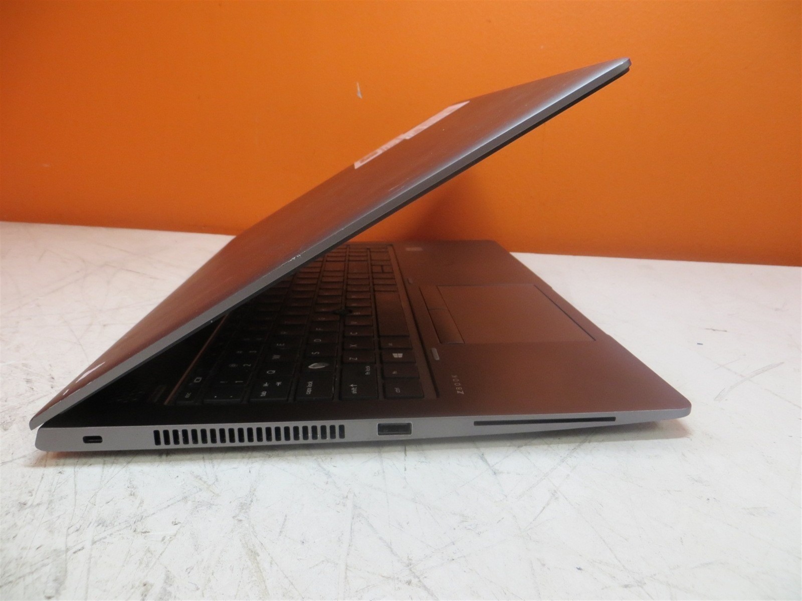 Bad Keyboard HP ZBook 15u G6 Laptop Intel i7-8565U 1.8GHz 8GB 256GB SSD
