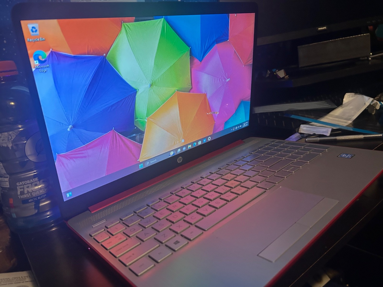 HP 15-FD0083WM 15.6″ (128GB SSD Intel Pentium N200 1.1GHz 4GB RAM) Laptop – Red