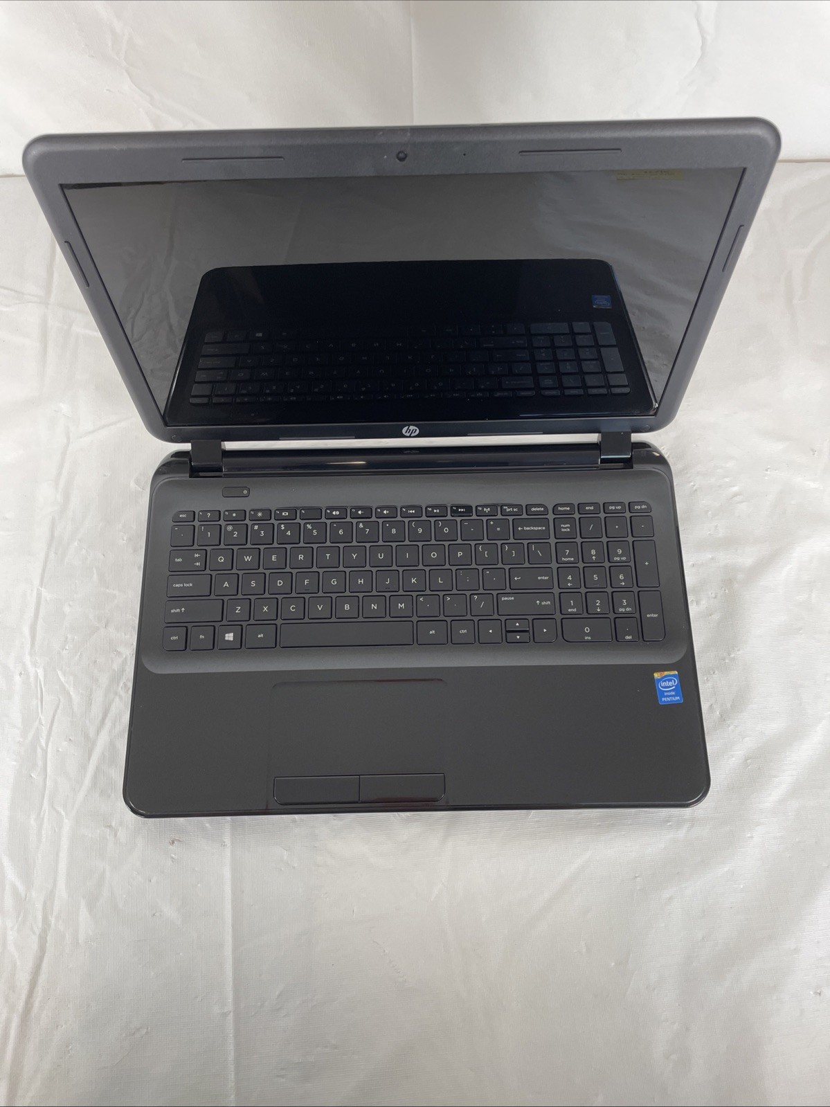HP 15 Notebook PC Pentium N3530 @ 2.16GHz 4 GB NO HDD NO OS – READ