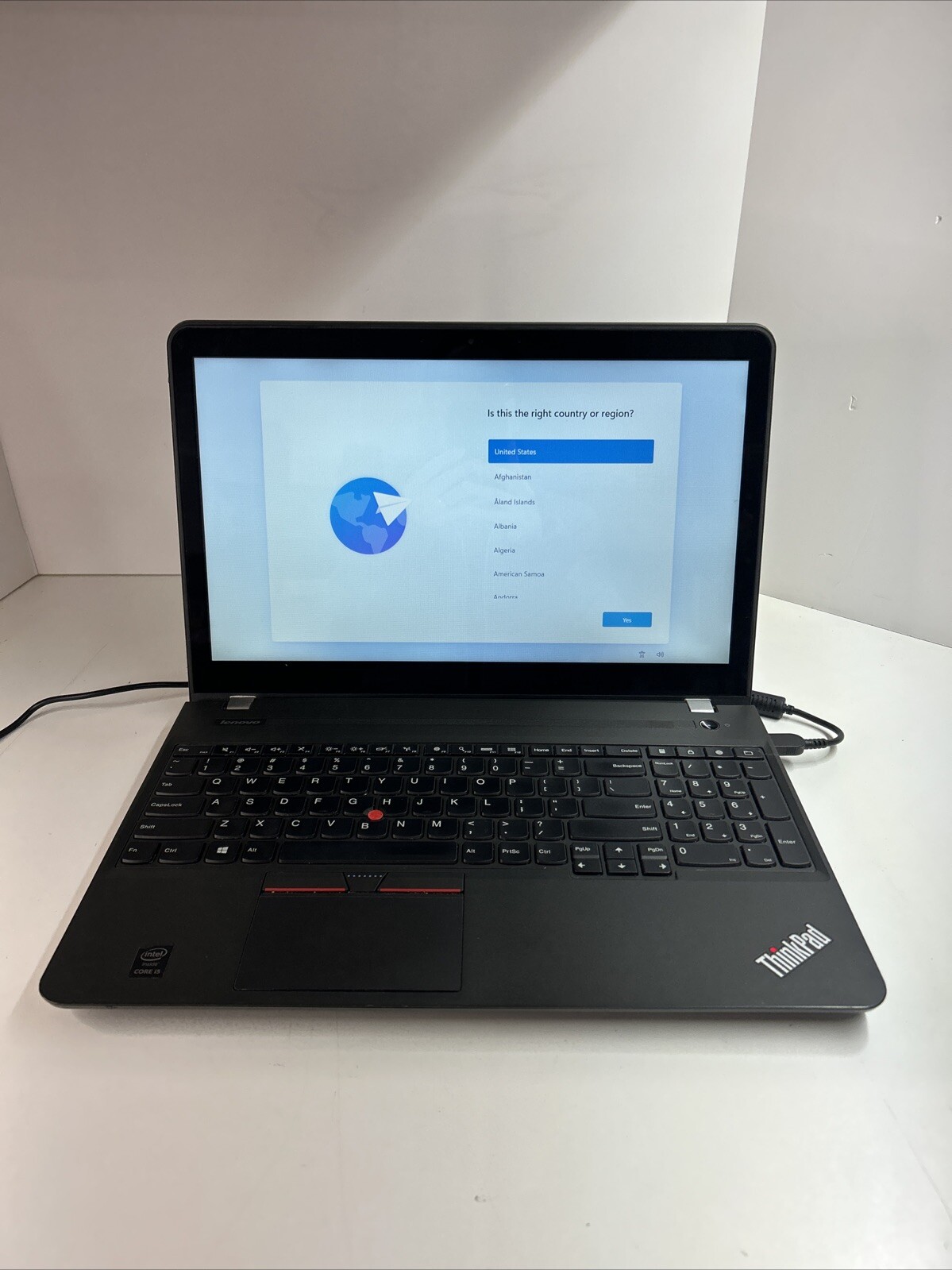 Lenovo ThinkPad E550 15.6″ i5-5200U 8GB RAM 120GB HDD Win 11 Pro