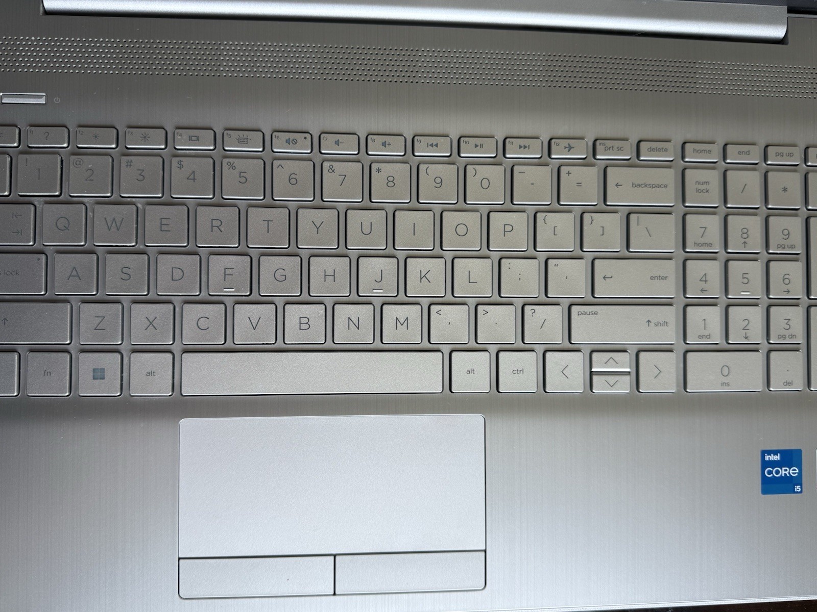 HP Laptop, 11th Gen Intel(R) Core(TM) i5-1135G7, Iris(R) Xe Graphics