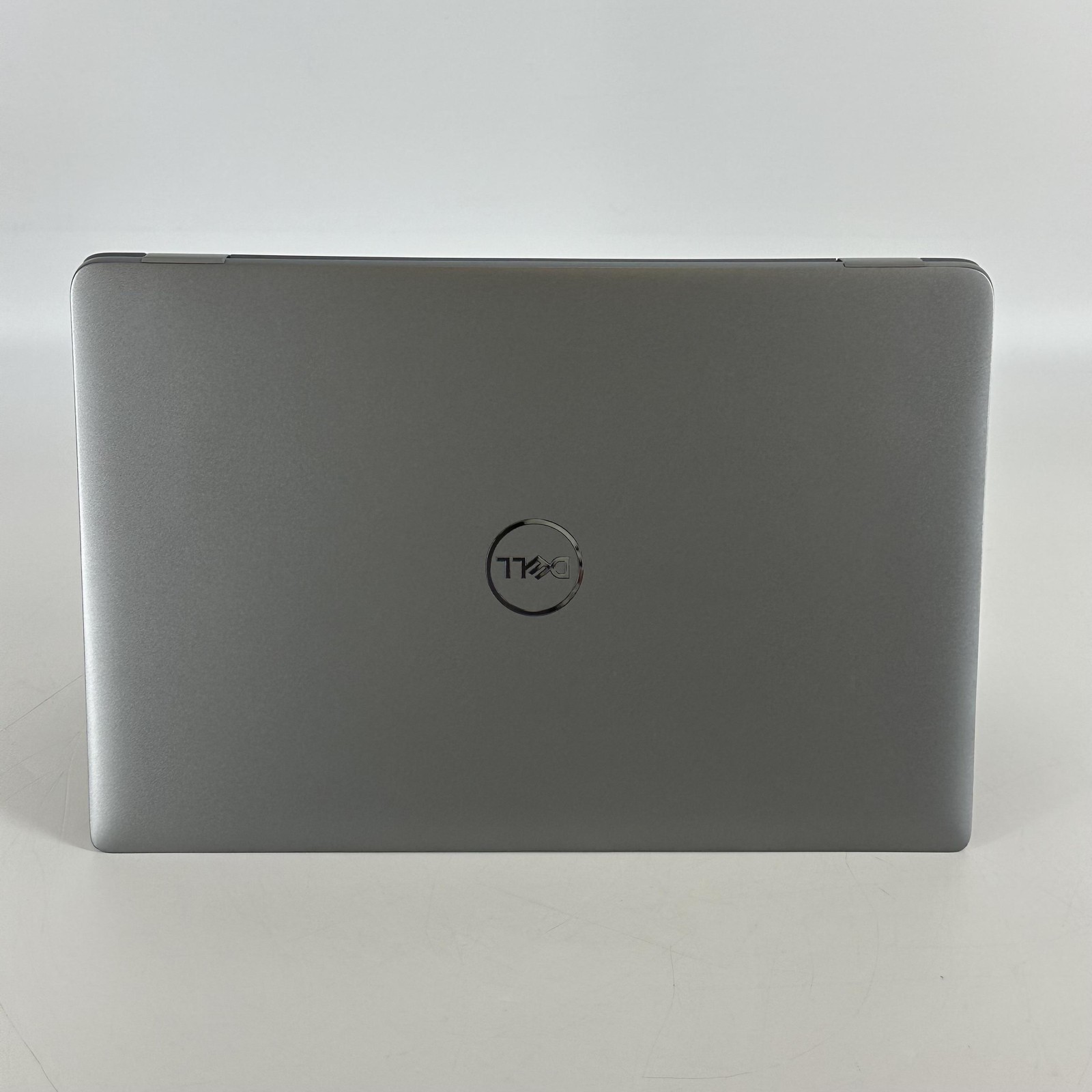 Dell Latitude 5450 14 FHD TOUCH 1.4 GHz Ultra 7 165H 32GB 512GB SSD Excellent