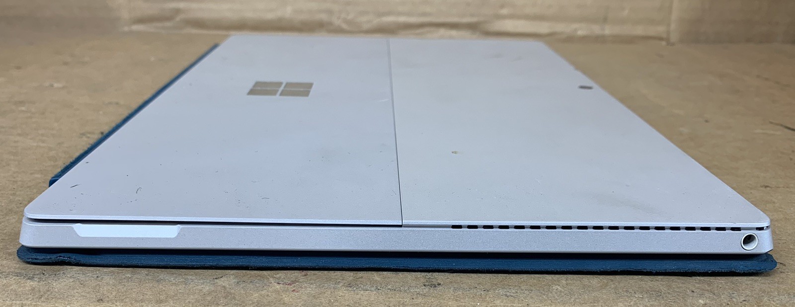 Microsoft Surface Pro 4 1724 Intel Core i5-6300U 8GB DDR4 RAM 256GB SSD *READ*