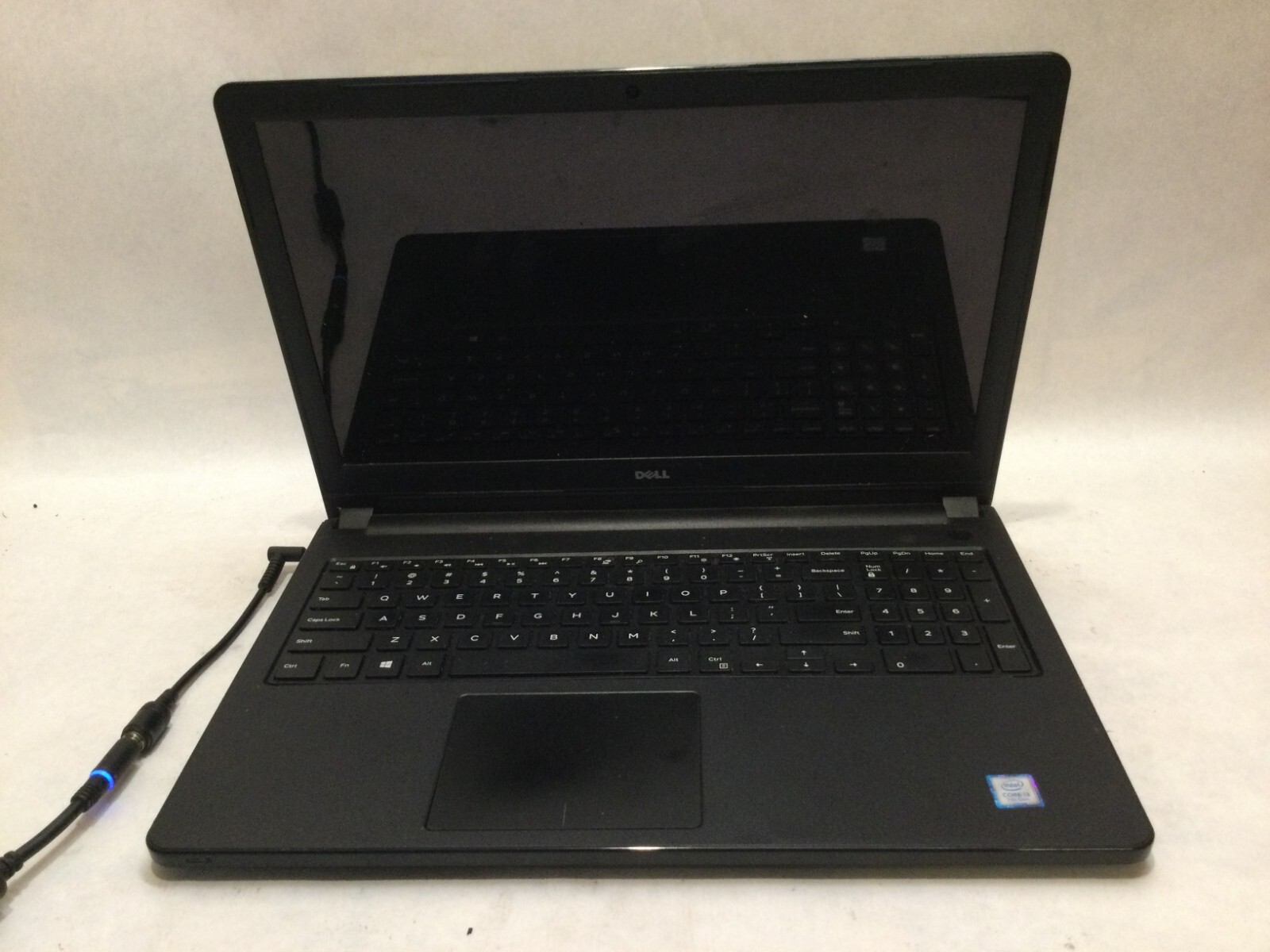 Dell Inspiron 15 5566 15.6″ / Intel Core i3 UNKNOWN SPECS / (POWERS ON/NO BOOT)