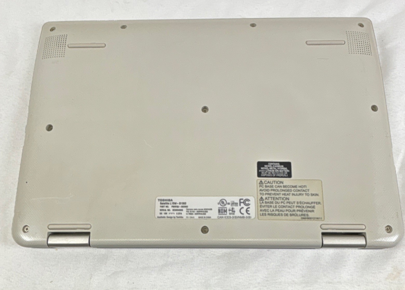Toshiba Satellite L15W-B1303 Notebook Laptop Intel Processor Silver