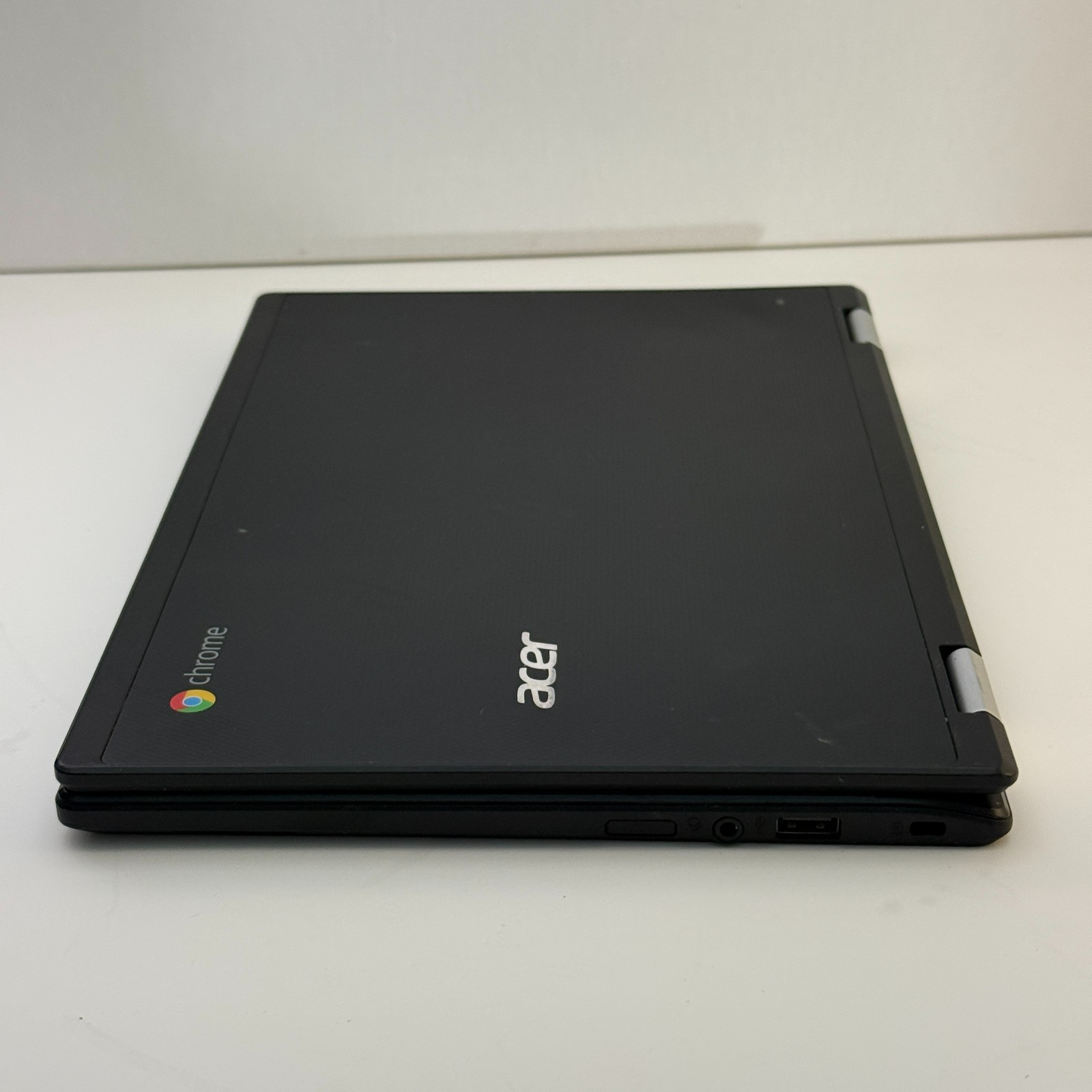 Acer Chromebook N15Q8 Laptop for Parts Repair Touchpad Damaged No Charger AS IS