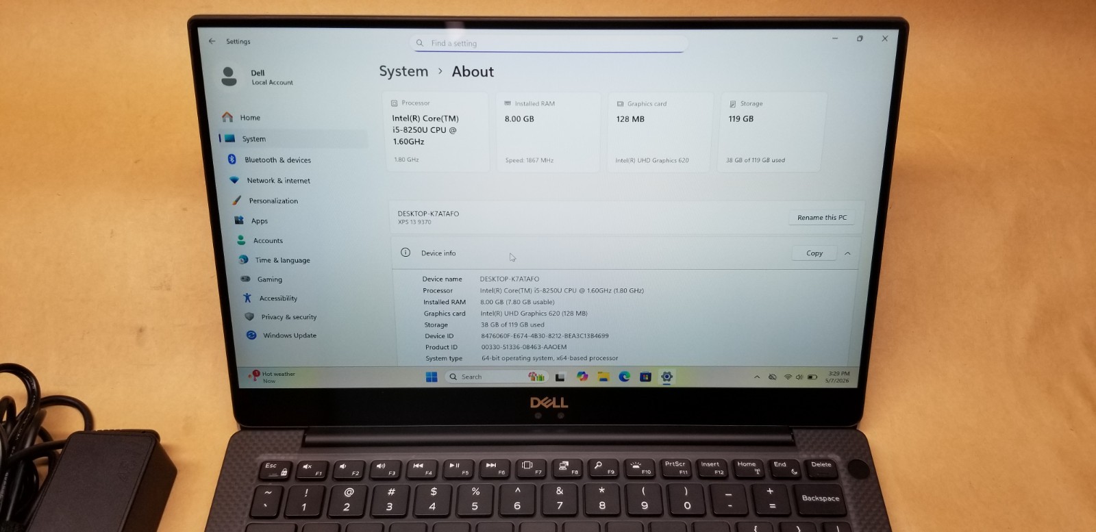 Dell XPS 13 9370 13.3″ FULL HD, i5-8250U 1.8GHz 8GB RAM 128GB M2 WINDOWS 11 PRO