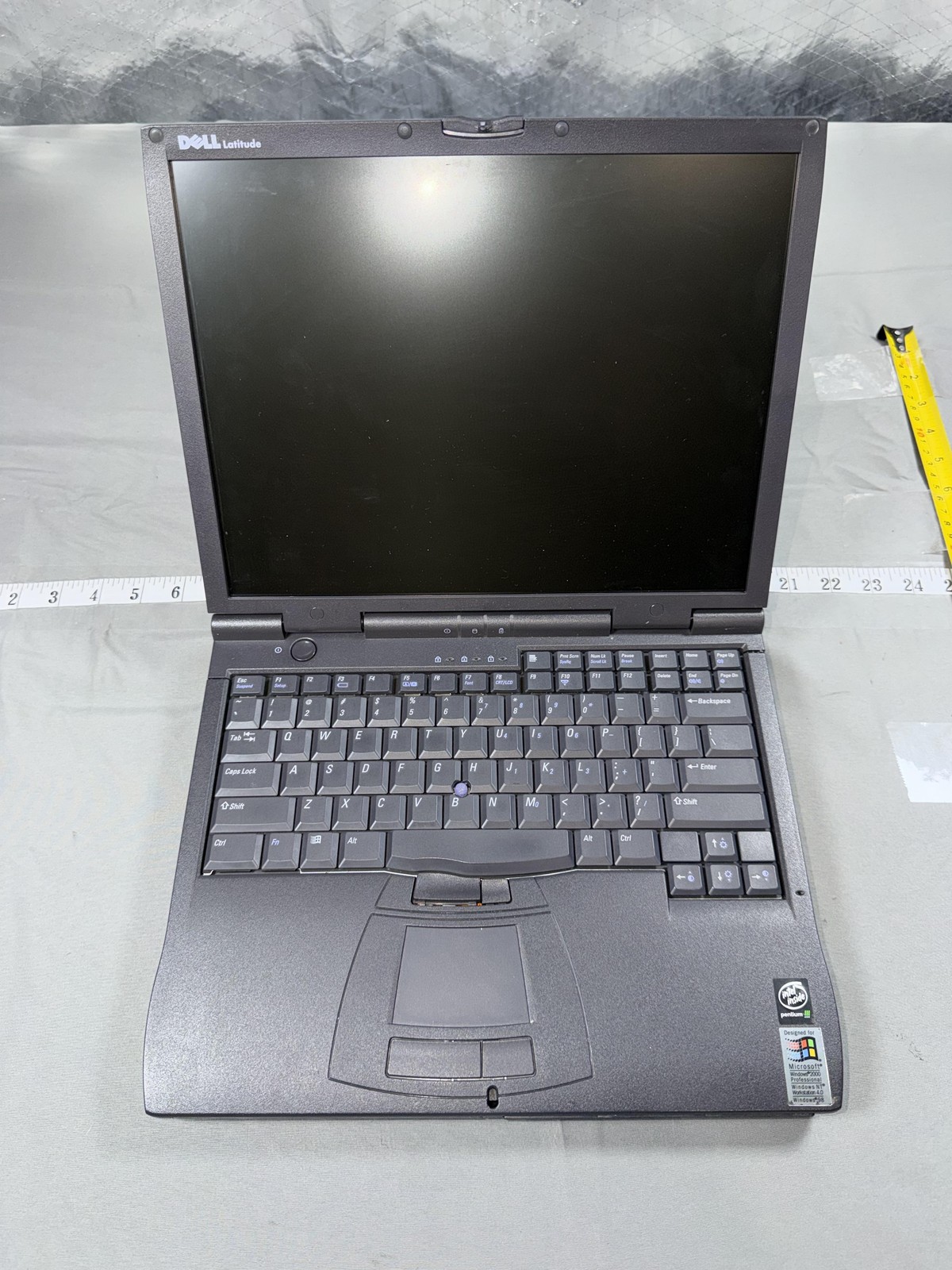 Vintage Dell Latitude CPx PPX Laptop Intel Pentium 3 14.1in Gray Notebook Parts