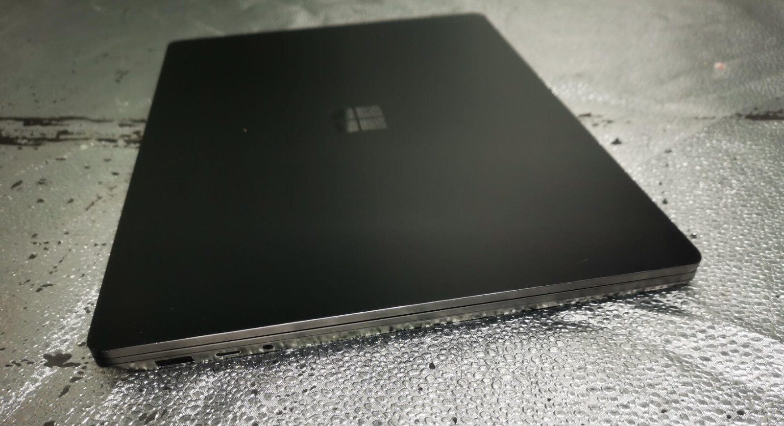 Microsoft Surface Laptop 3 13.5″ 256GB 8G Intel Core i5-1035G7 – 1.20 GHz *READ*