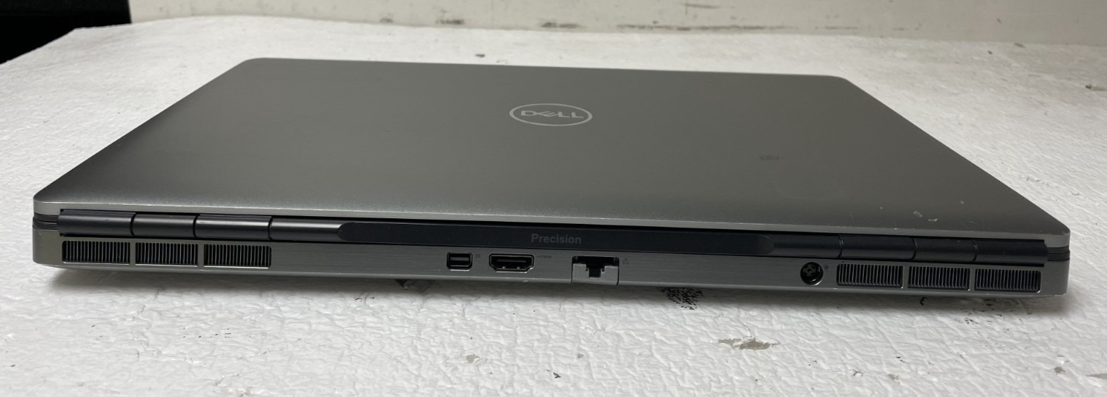 Dell Precision 7560 15.6″ Intel i9-11950H @2.60GHz 32GB RAM NO SSD For Parts