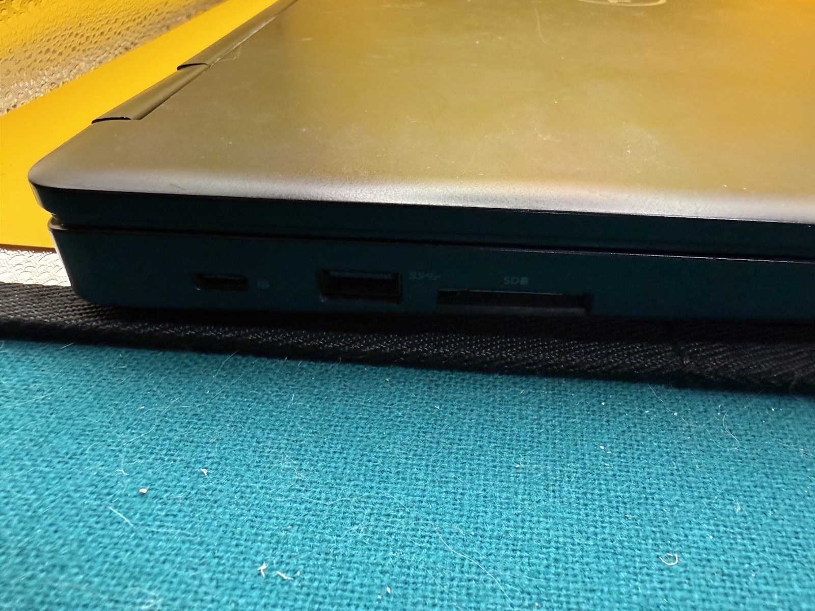 Dell Latitude 5580 Touchscreen i5 7th Gen No RAM No Battery No SSD HDD