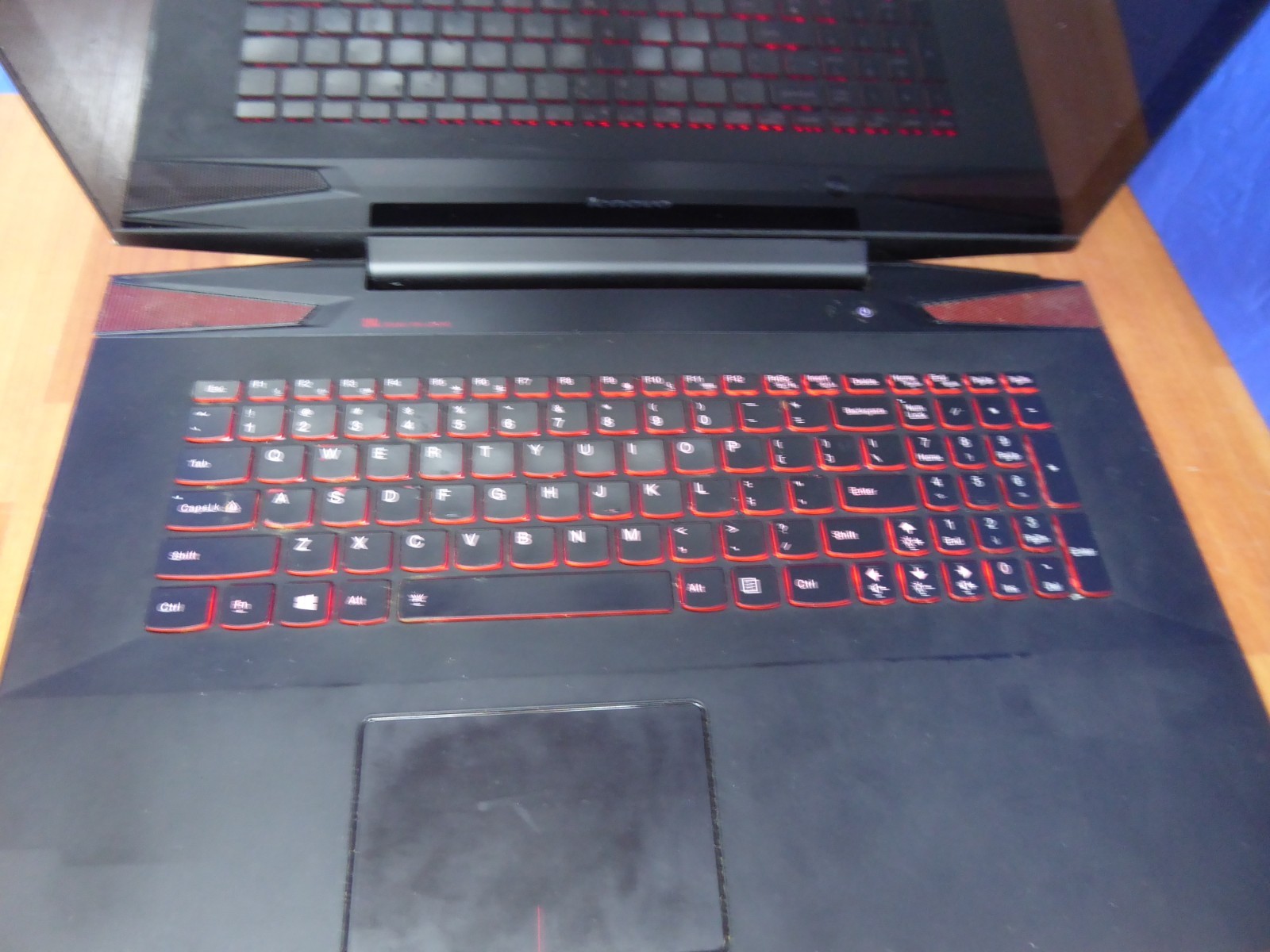 LENOVO y70-70 TOUCH 17.3″ LAPTOP for parts or fix – sold as-is as pictured 80du