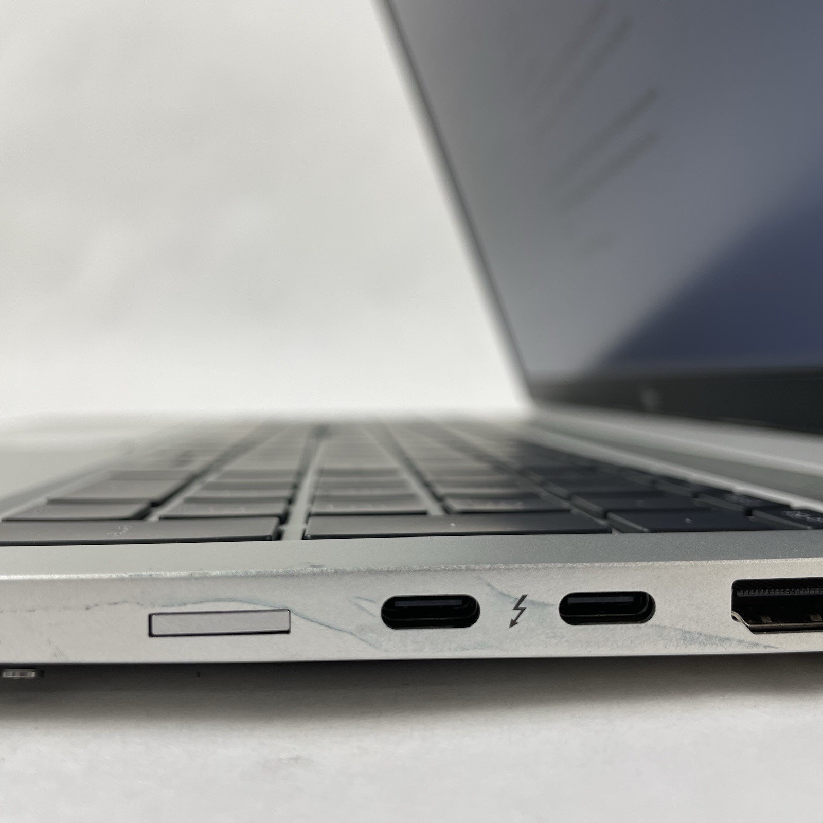 HP EliteBook 850 G7 15.6″ i5-10310U 1.70 GHz 8 GB RAM No SSD/OS/AC