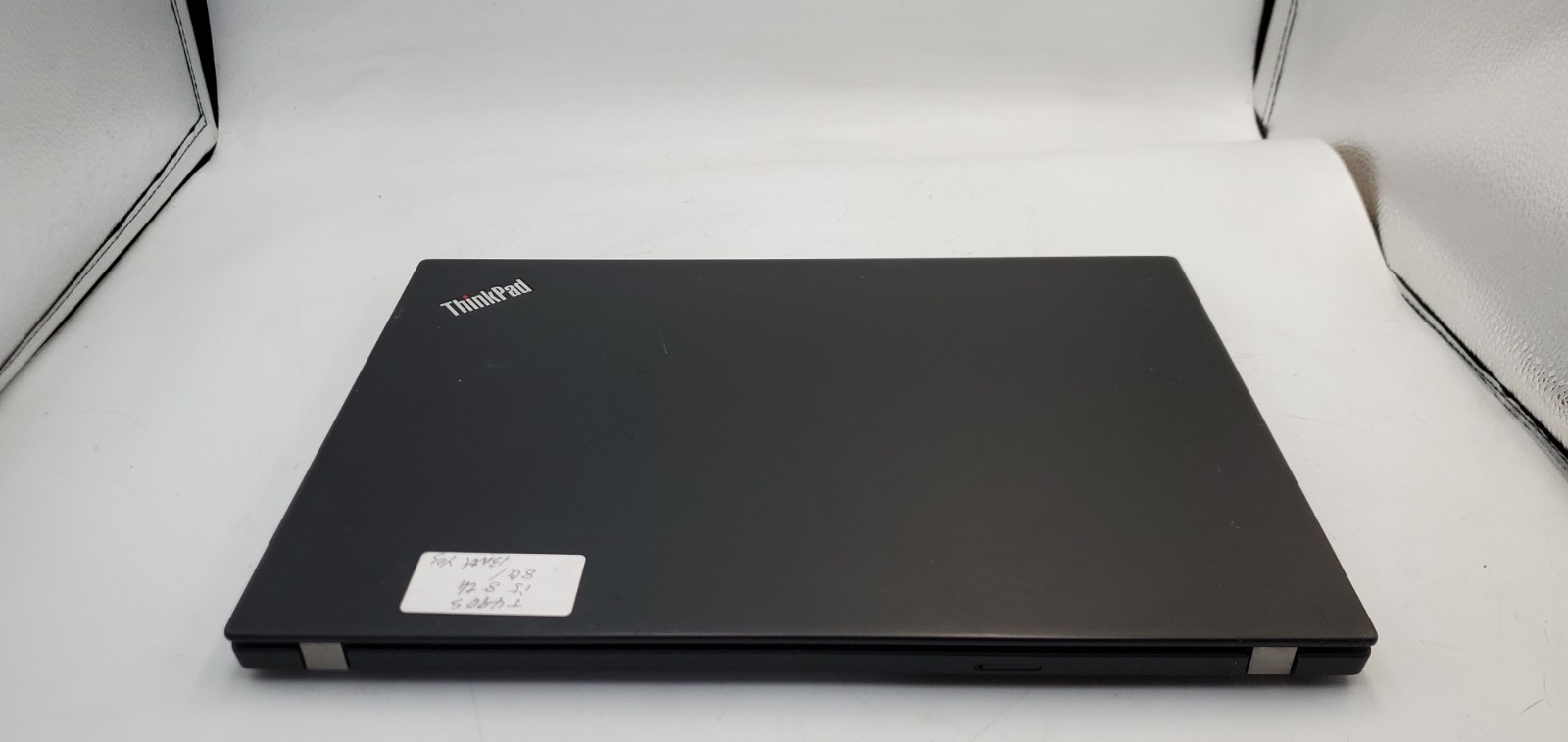 Lenovo ThinkPad T490s Laptop 14″ i5-8th Gen 8GB RAM No SSD/OS/Charger