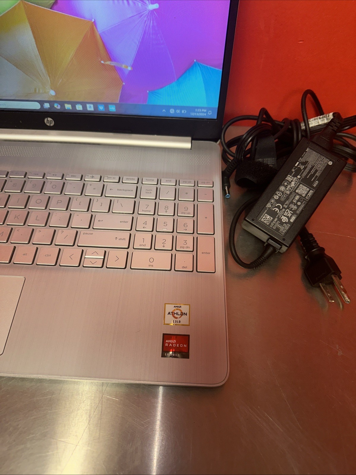 HP 15-ef1001ds 15.6″ Laptop AMD Athlon Gold 3150U (2.40 GHz) 8 GB Memory!