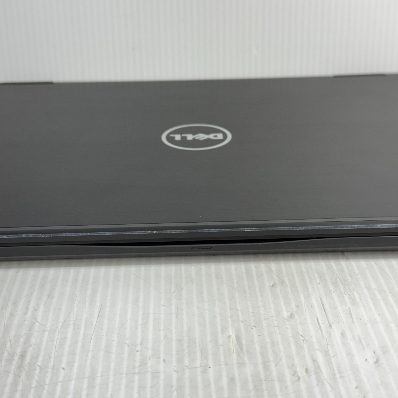 Dell Latitude 3379 i3-6100U 13.3″ Touchscreen Windows 11 Pro Laptop 250GB 16GB