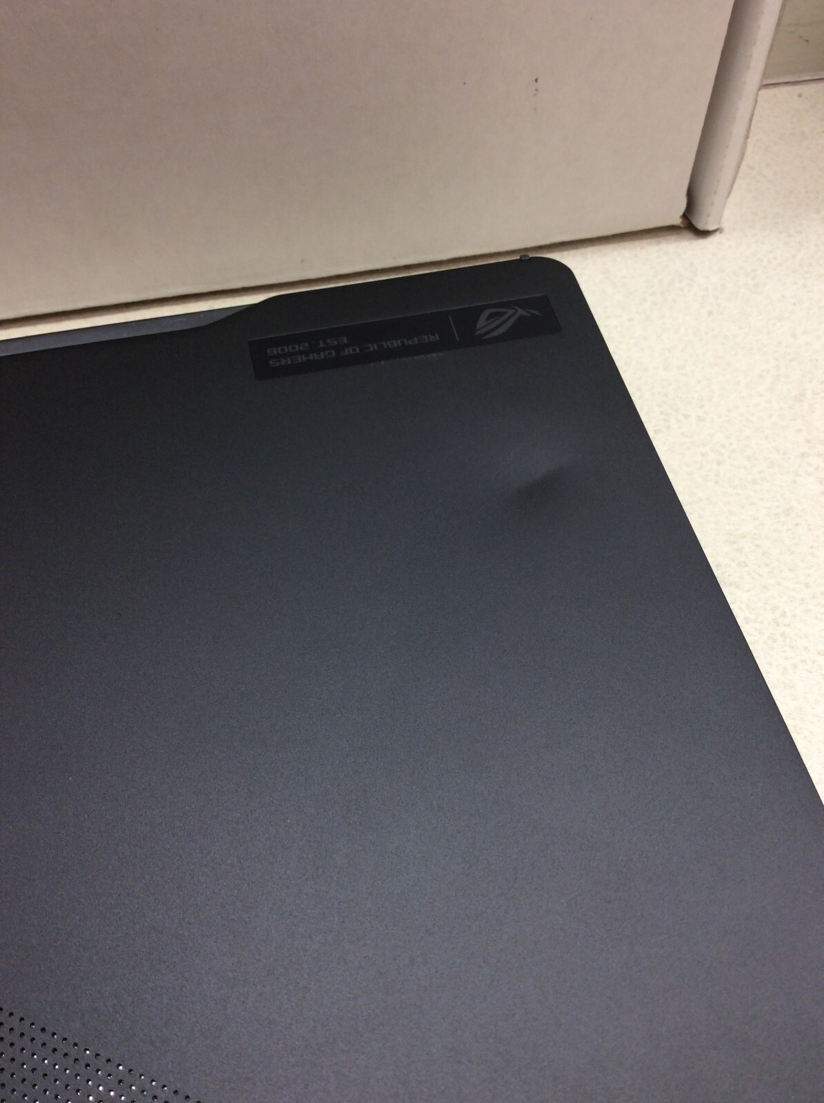 ASUS ROG Zephyrus M16 16″ i9-13900H 2.6GHz 16GB RAM 1TB SSD GeForce RTX 4070