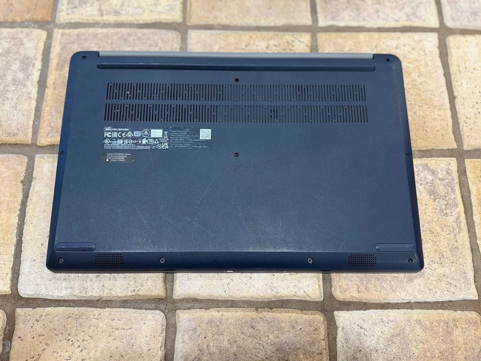 Lenovo Ideapad 1 15AMN7 15.6″ Ryzen 3 7320U 2.4GHz 8GB RAM 256GB SSD W11 Home