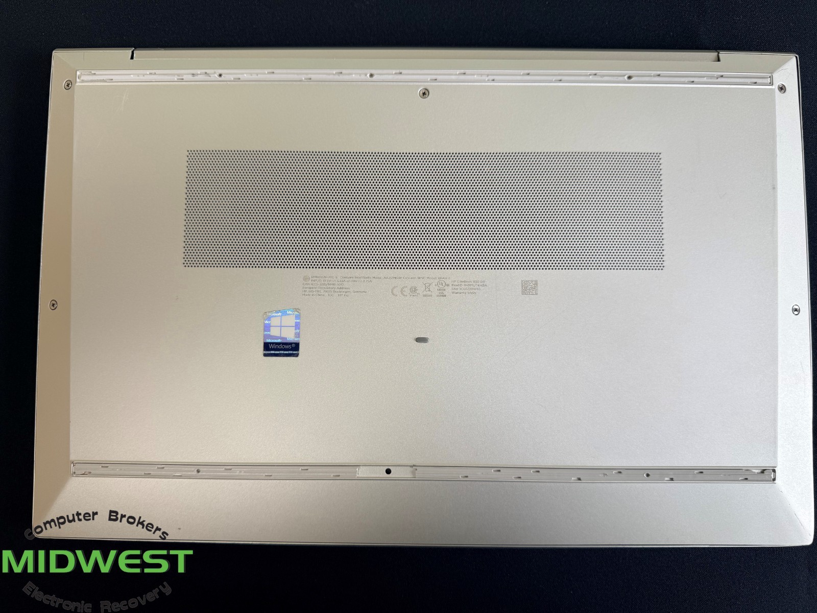 HP EliteBook 850 G8 i5-1135G7 2.4GHz 16GB RAM No OS/HDD/SSD