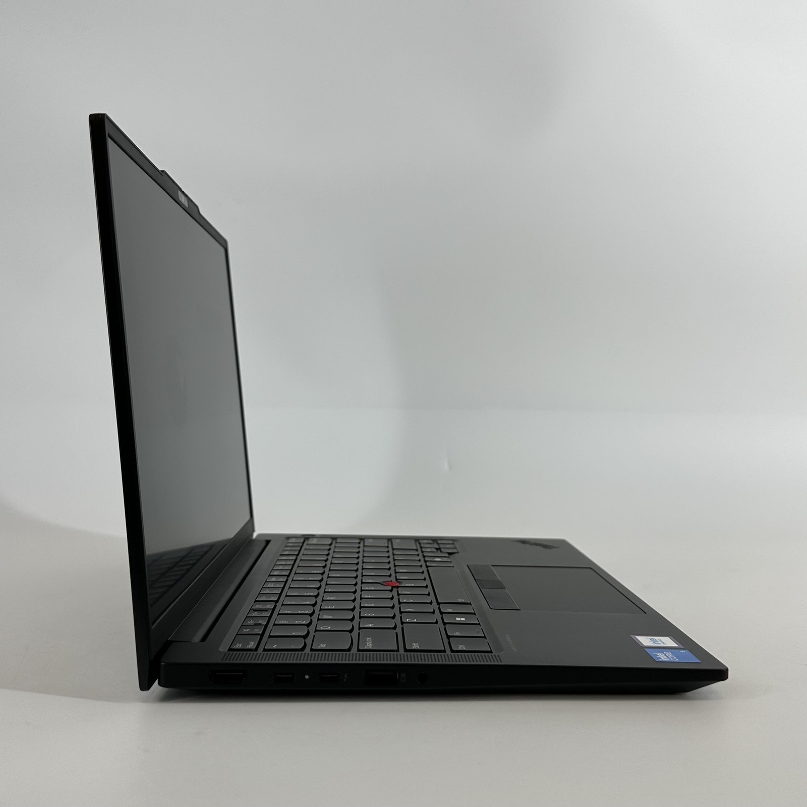 Lenovo ThinkPad E14 Gen 7 FHD+ 2.2 GHz Core 5 210H 16GB 256GB SSD Excellent